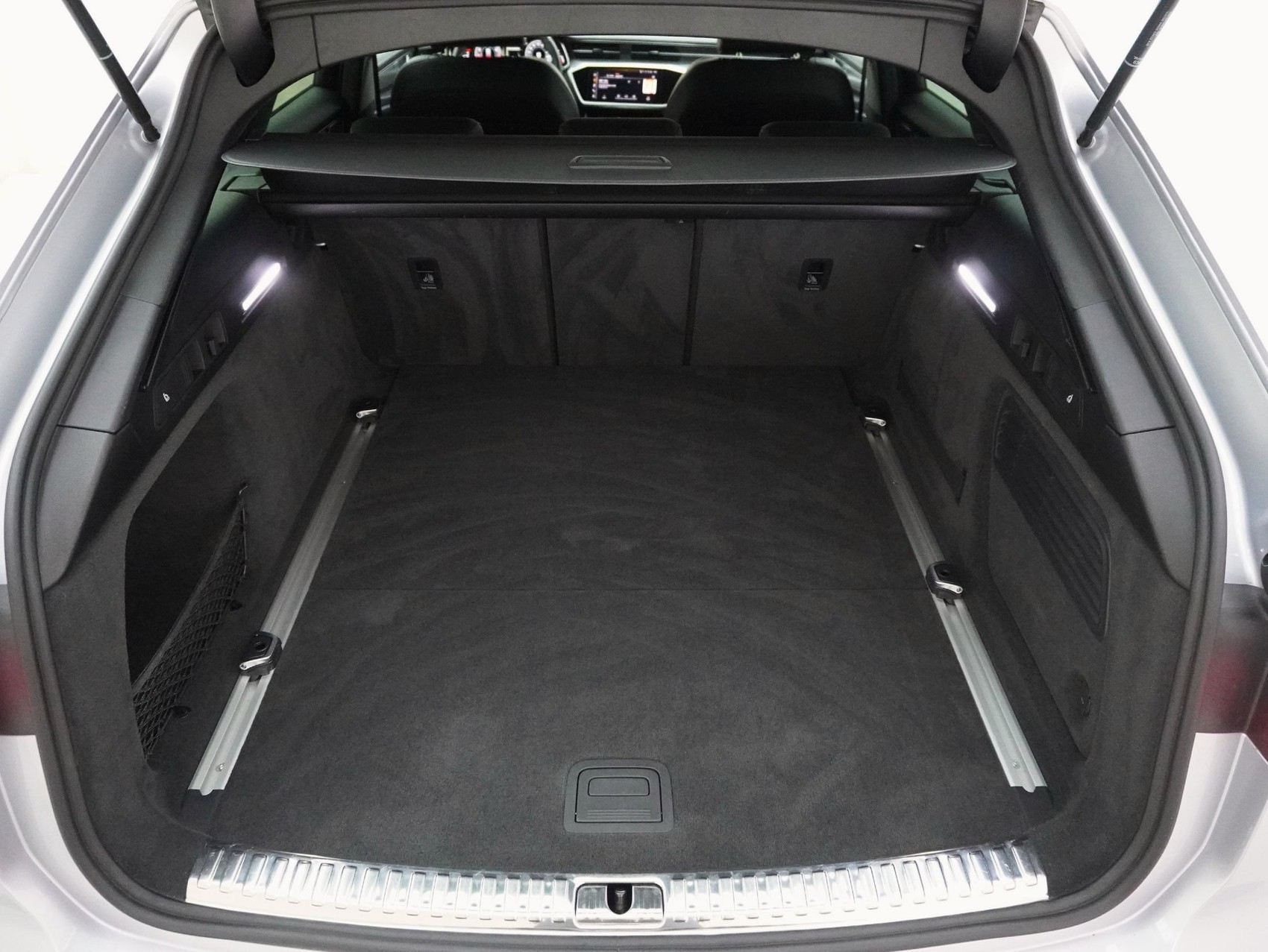 AUDI A6 Avant 45 TFSI Sport quattro S-Tronic-image-11
