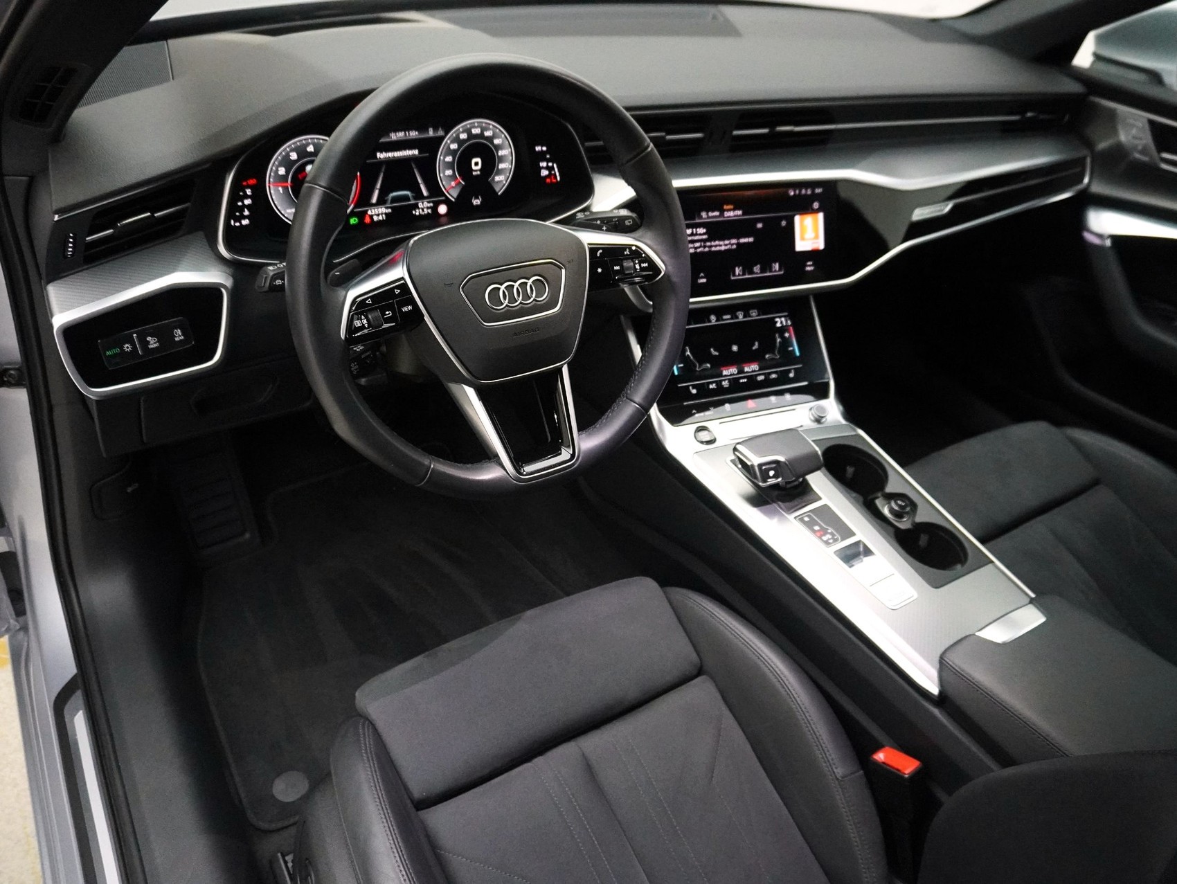 AUDI A6 Avant 45 TFSI Sport quattro S-Tronic-image-8