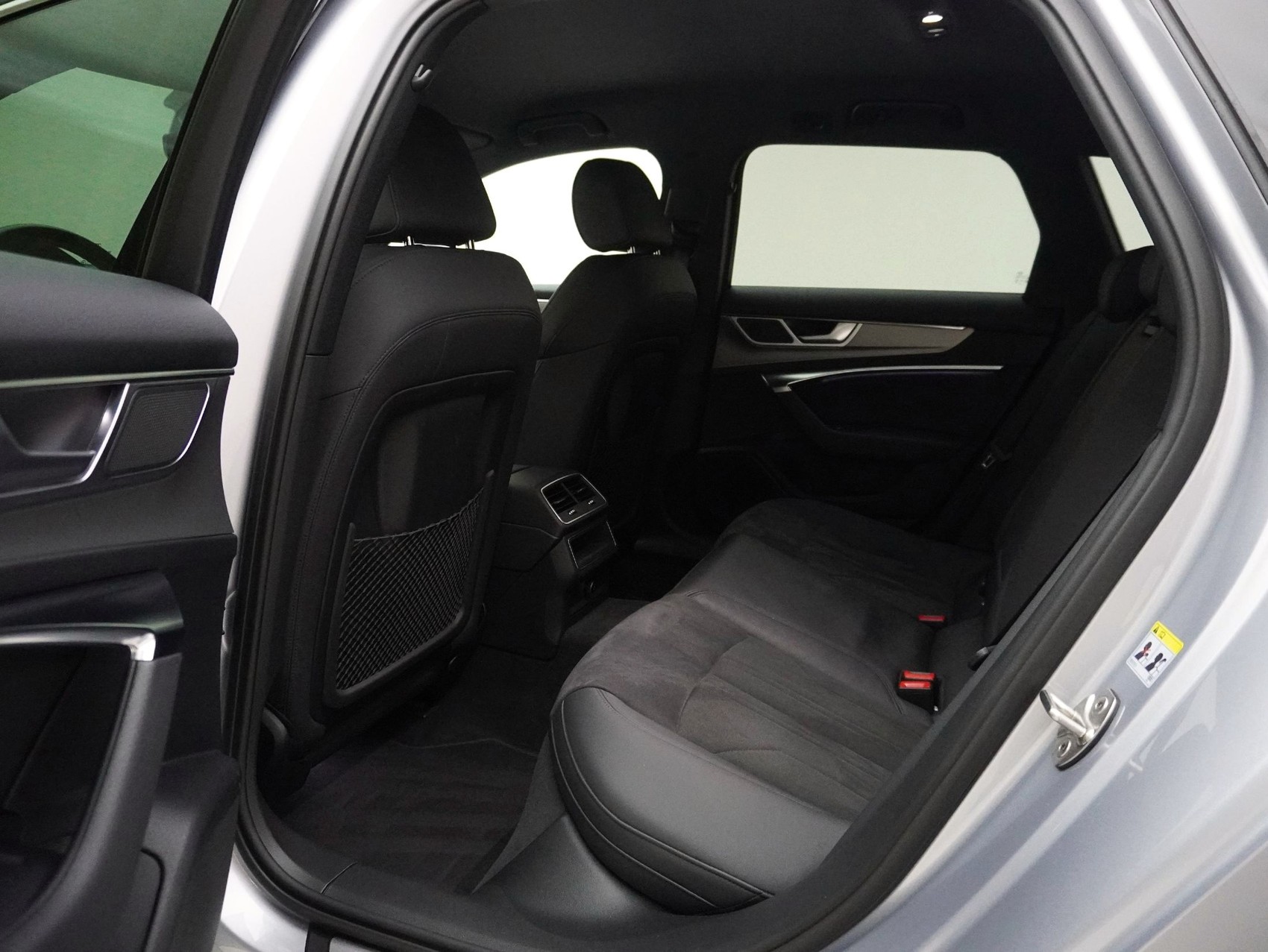 AUDI A6 Avant 45 TFSI Sport quattro S-Tronic-image-10