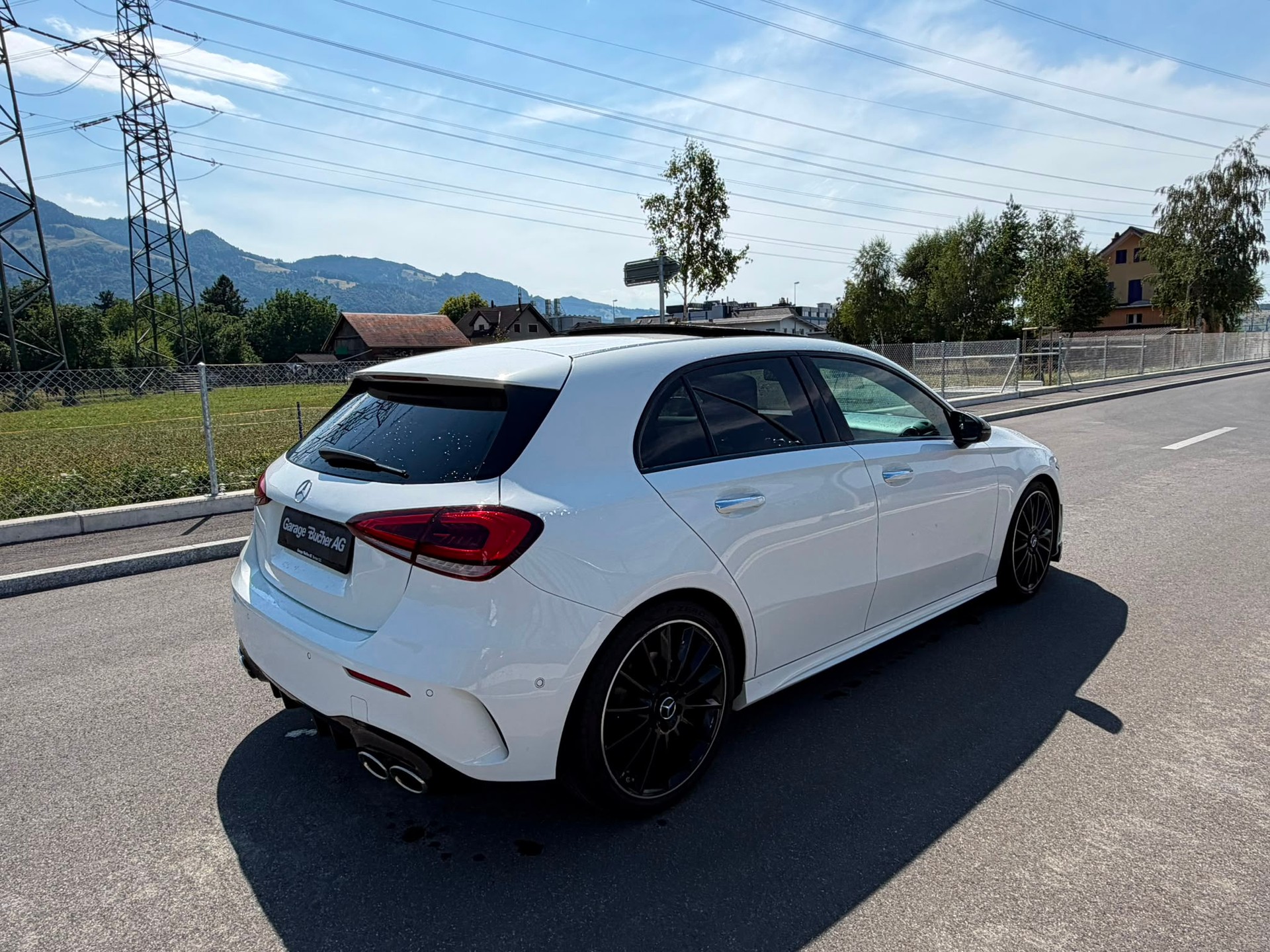 MERCEDES-BENZ A 200 AMG Line 7G-DCT-image-2