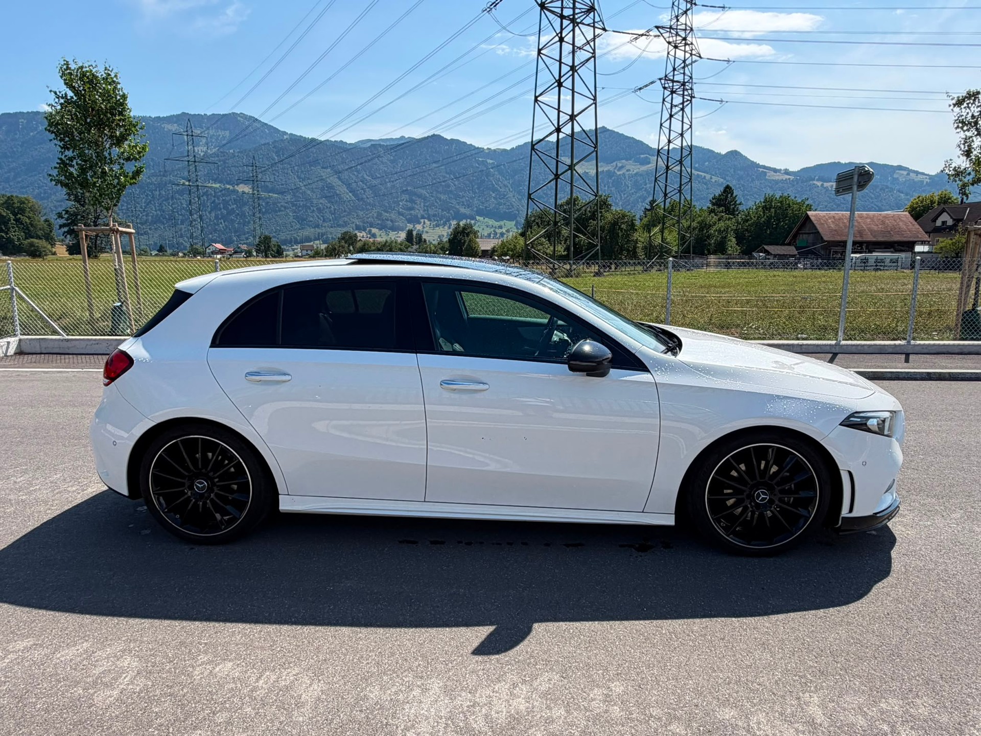 MERCEDES-BENZ A 200 AMG Line 7G-DCT-image-1