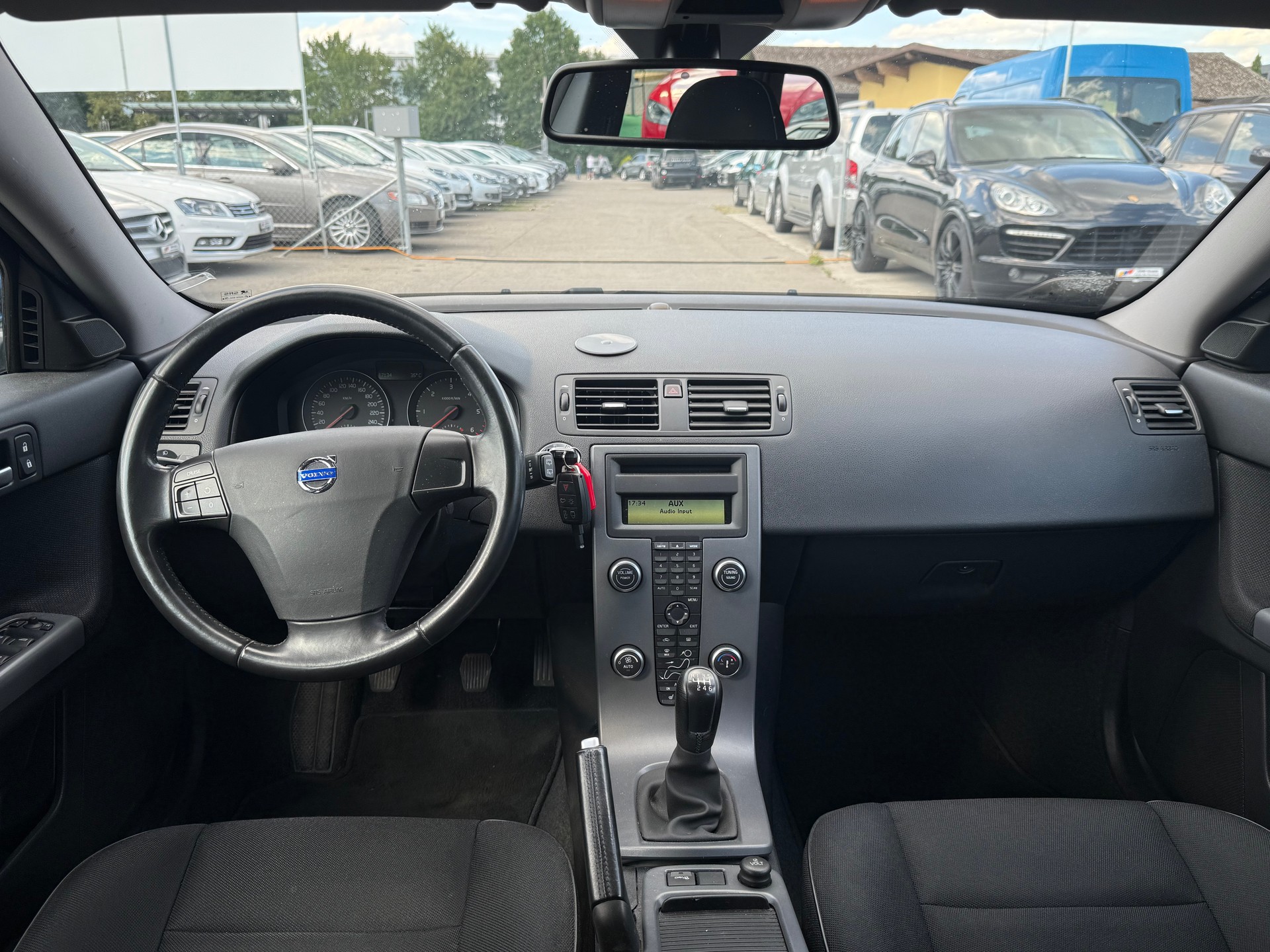 VOLVO V50 DRIVe Start/Stop / Ab MFK 09.2025 / Zahnriemen ersetzt / 8-fach Alu / Tempomat / Sitzheizung / Kindersitz integriert-image-8