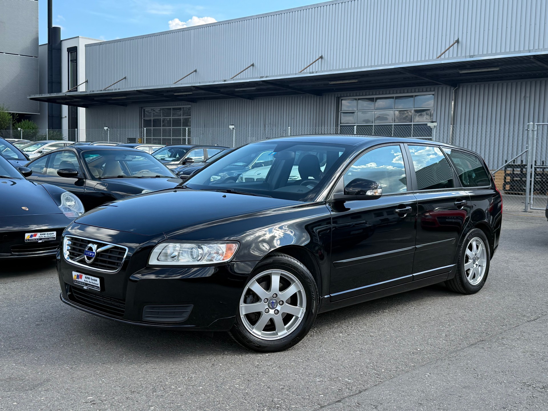VOLVO V50 DRIVe Start/Stop / Ab MFK 09.2025 / Zahnriemen ersetzt / 8-fach Alu / Tempomat / Sitzheizung / Kindersitz integriert