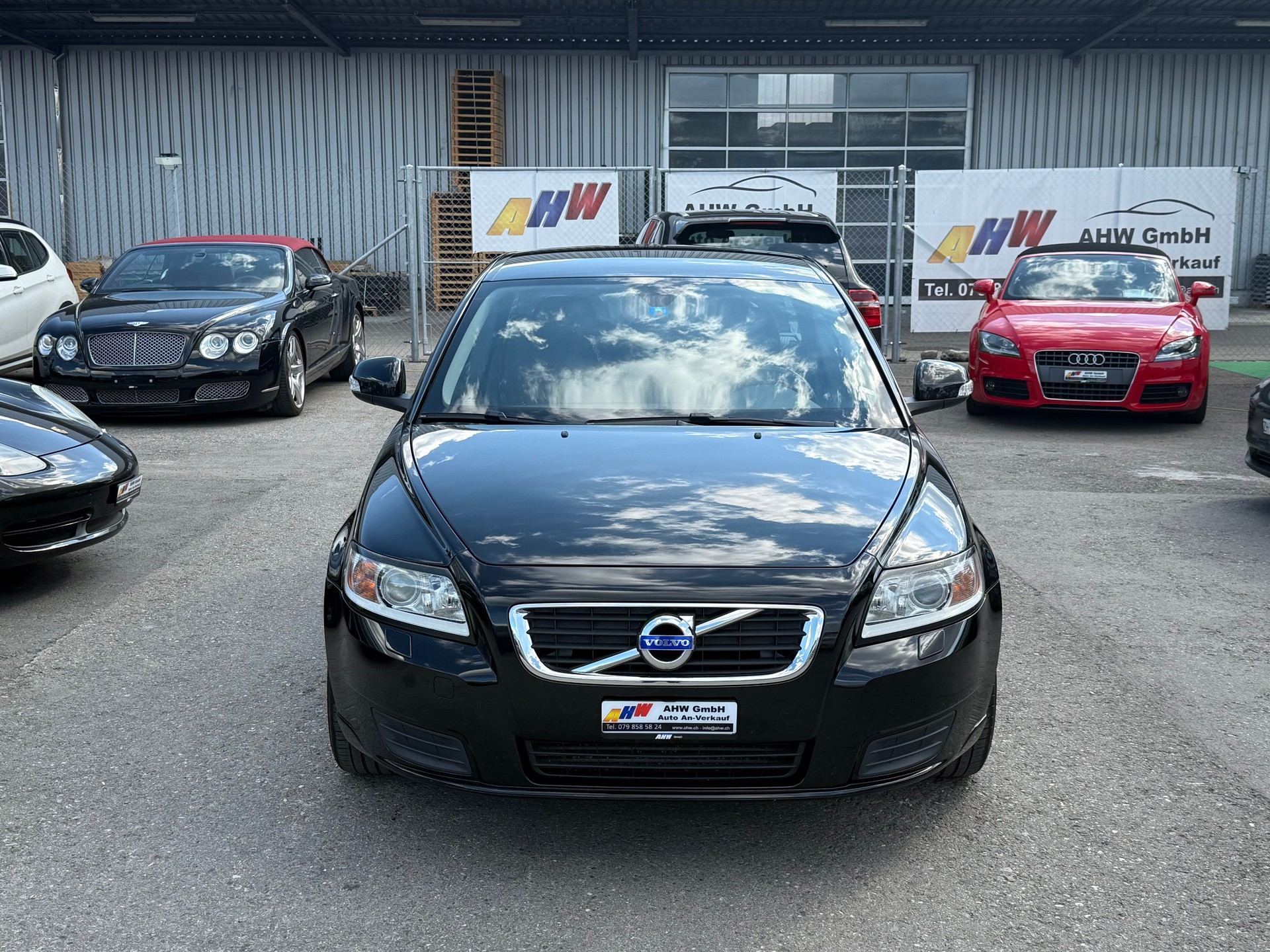 VOLVO V50 DRIVe Start/Stop / Ab MFK 09.2025 / Zahnriemen ersetzt / 8-fach Alu / Tempomat / Sitzheizung / Kindersitz integriert-image-1