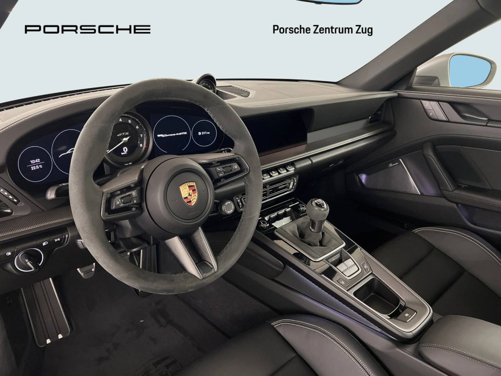 PORSCHE 911 Carrera 4 GTS-showroom-element-3