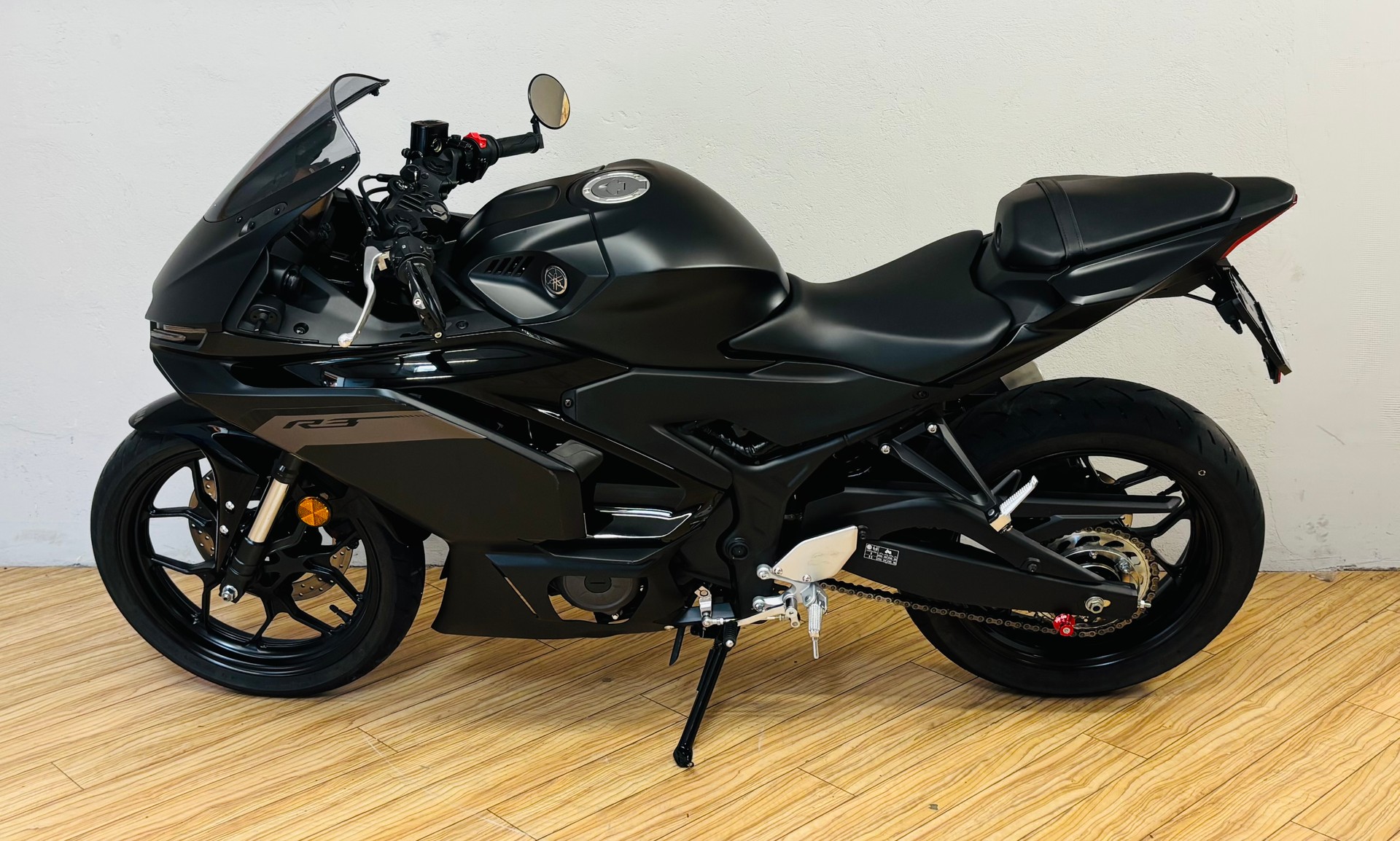 YAMAHA YZF-R3-image-5