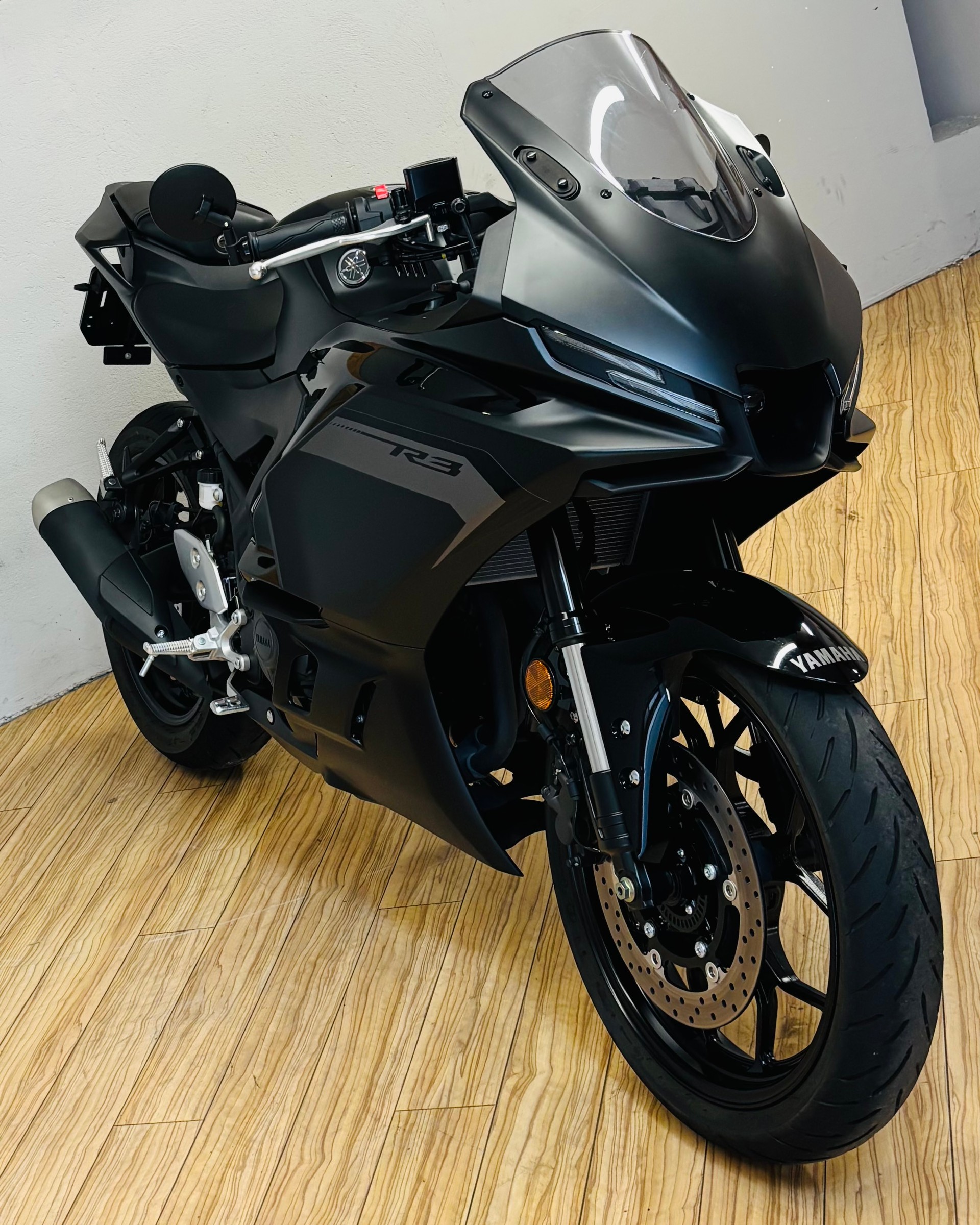 YAMAHA YZF-R3