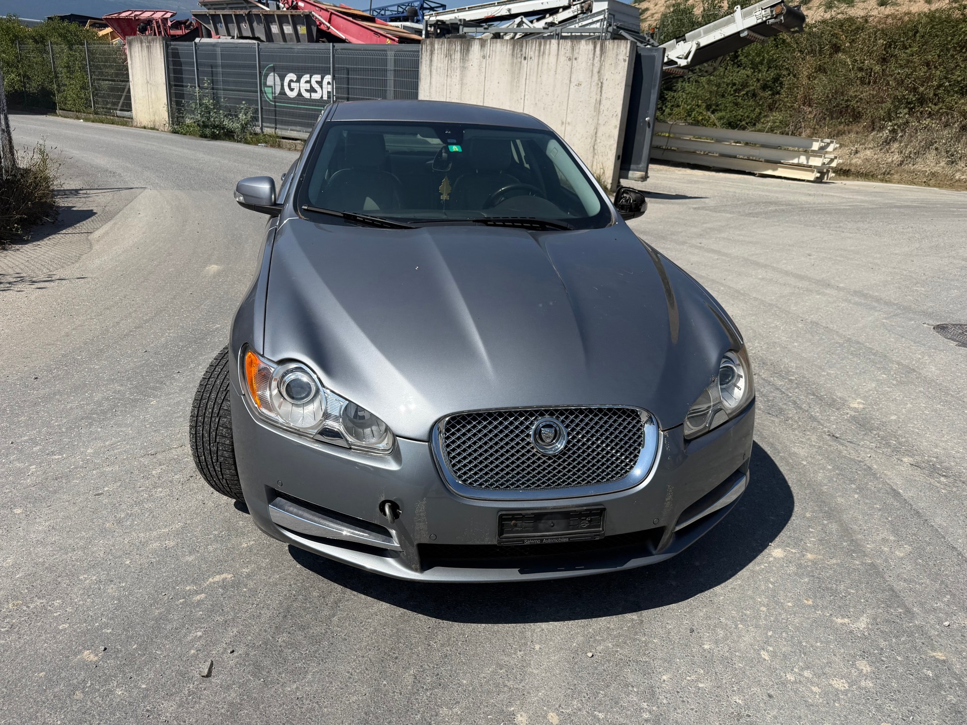 JAGUAR XF 2.7d V6 Premium Luxury-image-0
