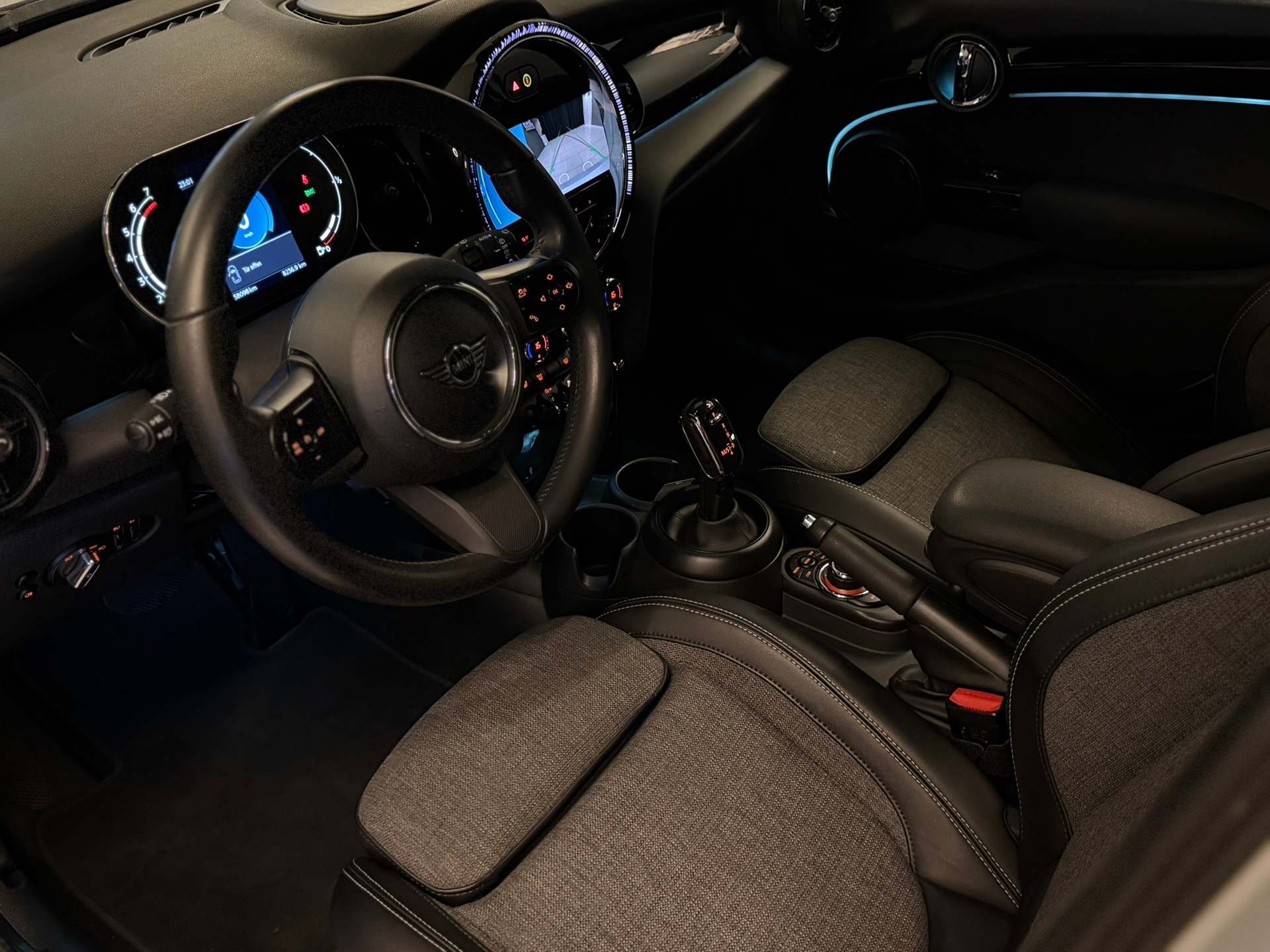 MINI Cooper Steptronic DKG-image-8