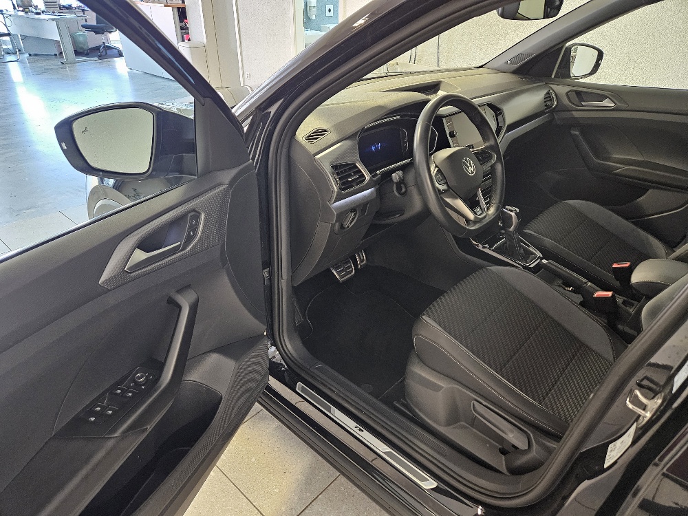 VW T-Cross 1.5 TSI R Line EVO ACT Style DSG-image-8