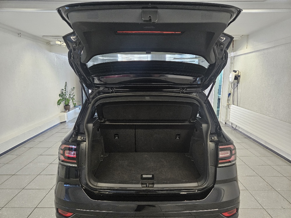 VW T-Cross 1.5 TSI R Line EVO ACT Style DSG-image-15