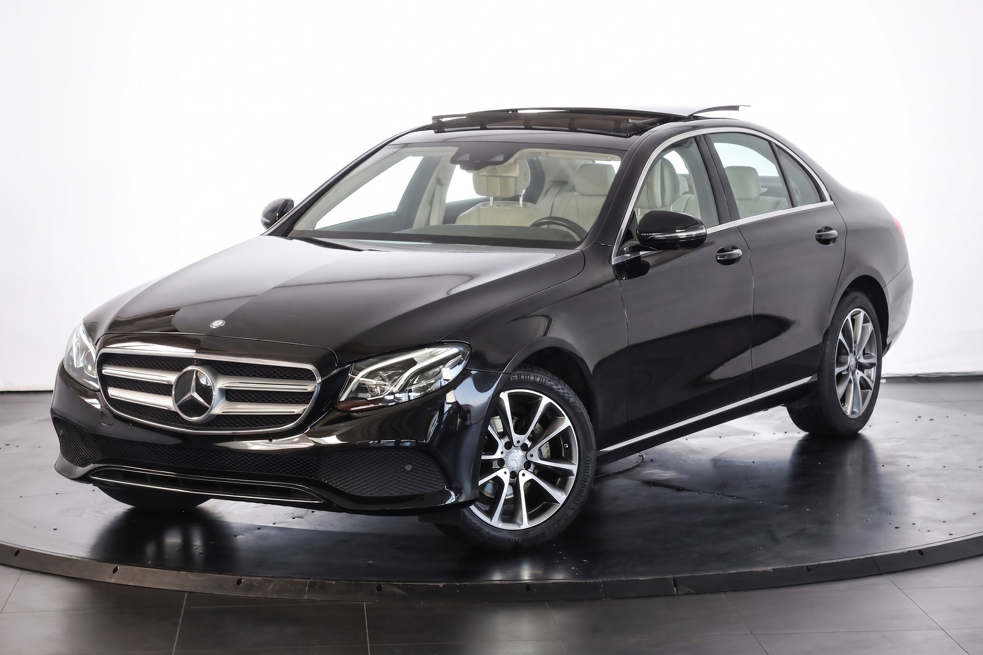 MERCEDES-BENZ E 220 d Avantgarde 9G-Tronic-image-5