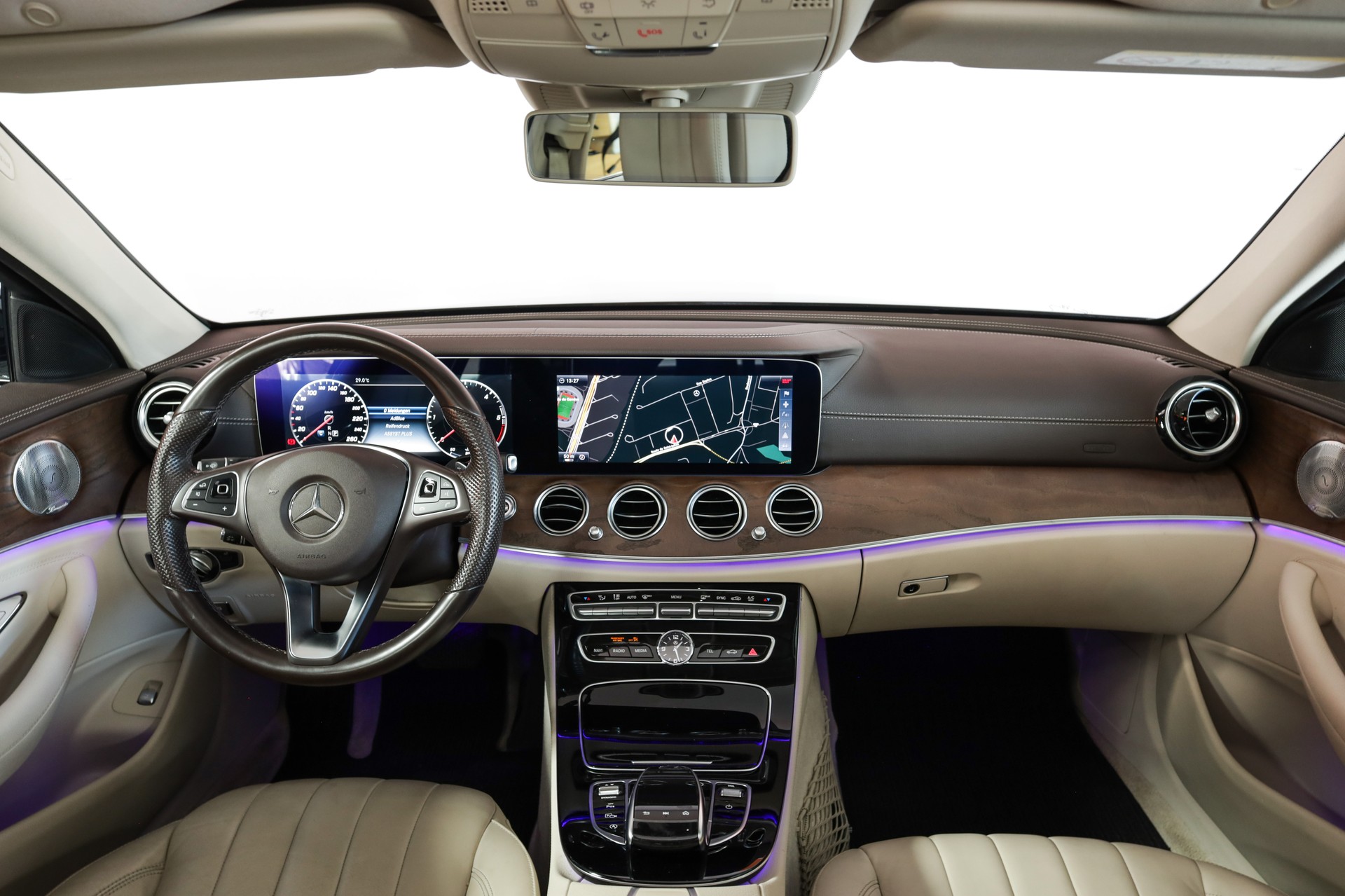 MERCEDES-BENZ E 220 d Avantgarde 9G-Tronic-image-14