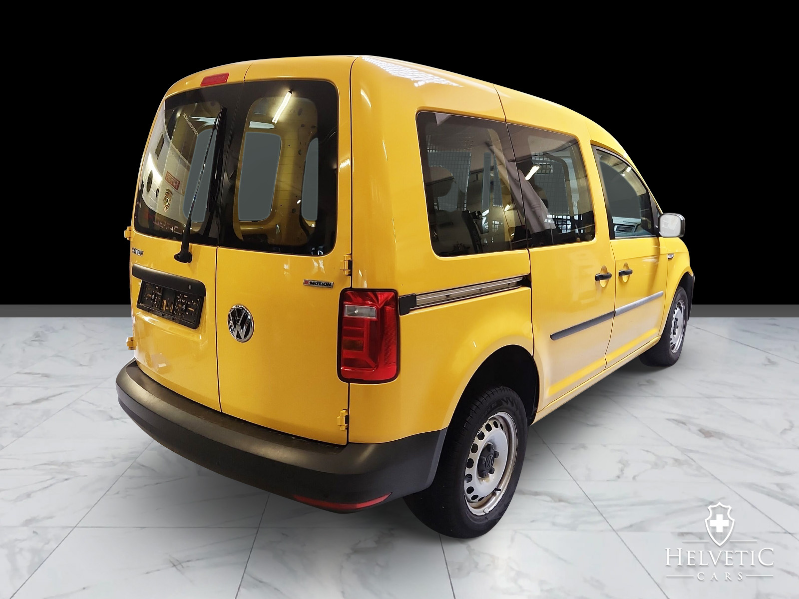 VW Caddy 2.0TDI 4Motion BlueMotion Technology-image-3