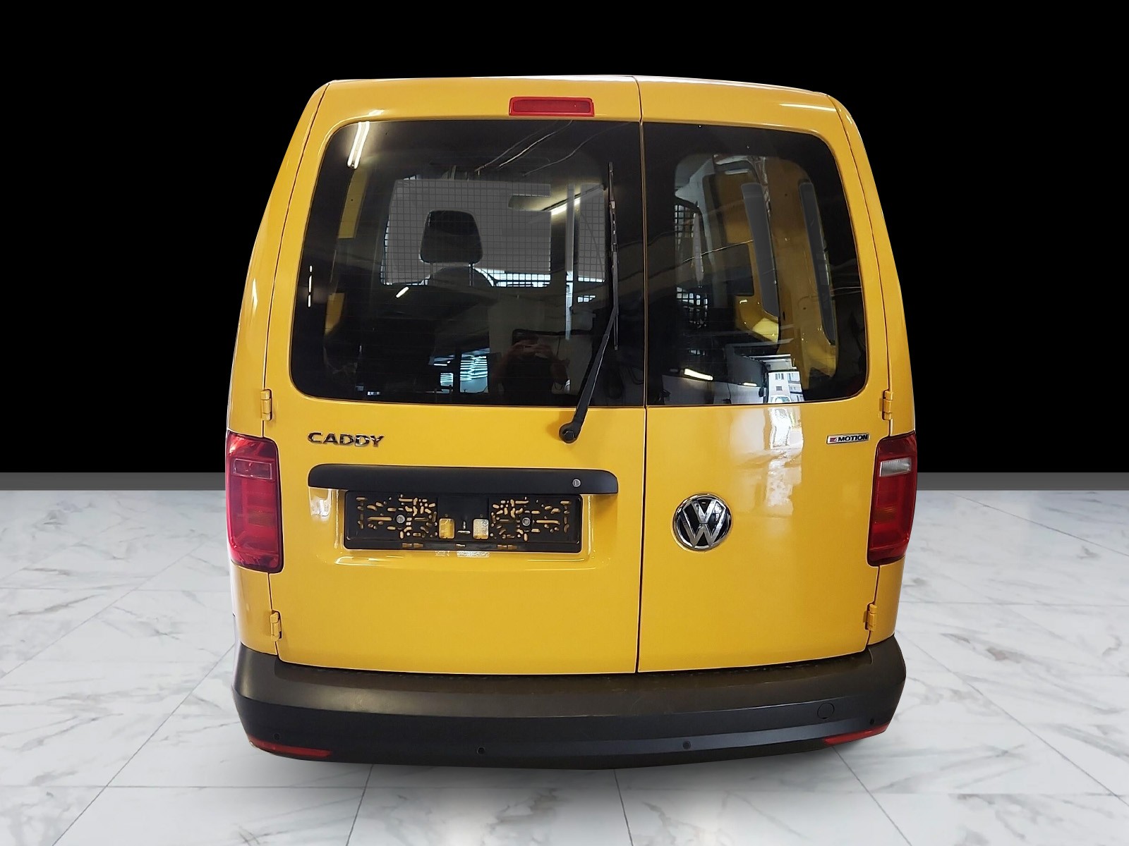 VW Caddy 2.0TDI 4Motion BlueMotion Technology-image-4