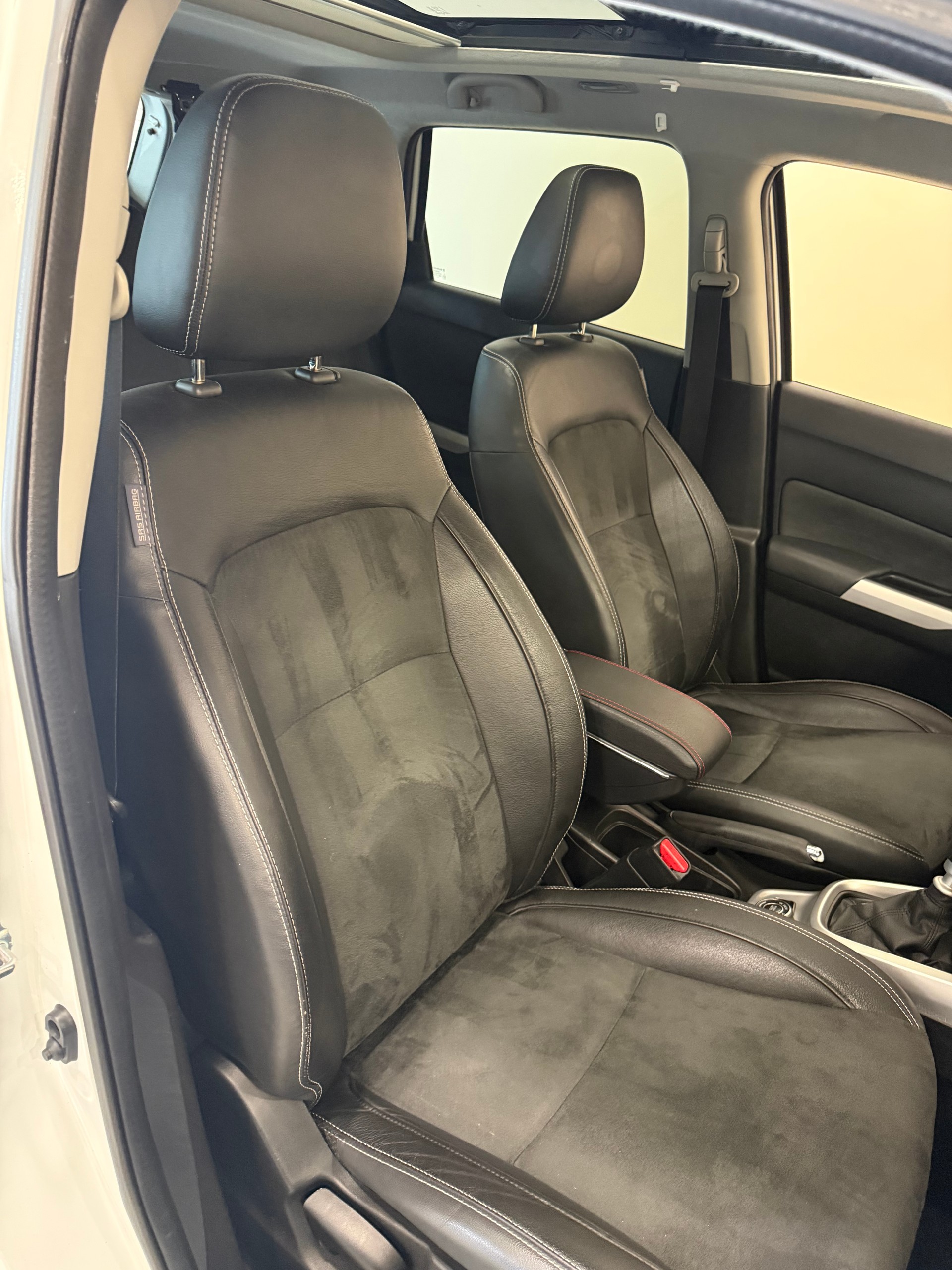 SUZUKI Vitara 1.6 TD Sergio Cellano Top-image-9