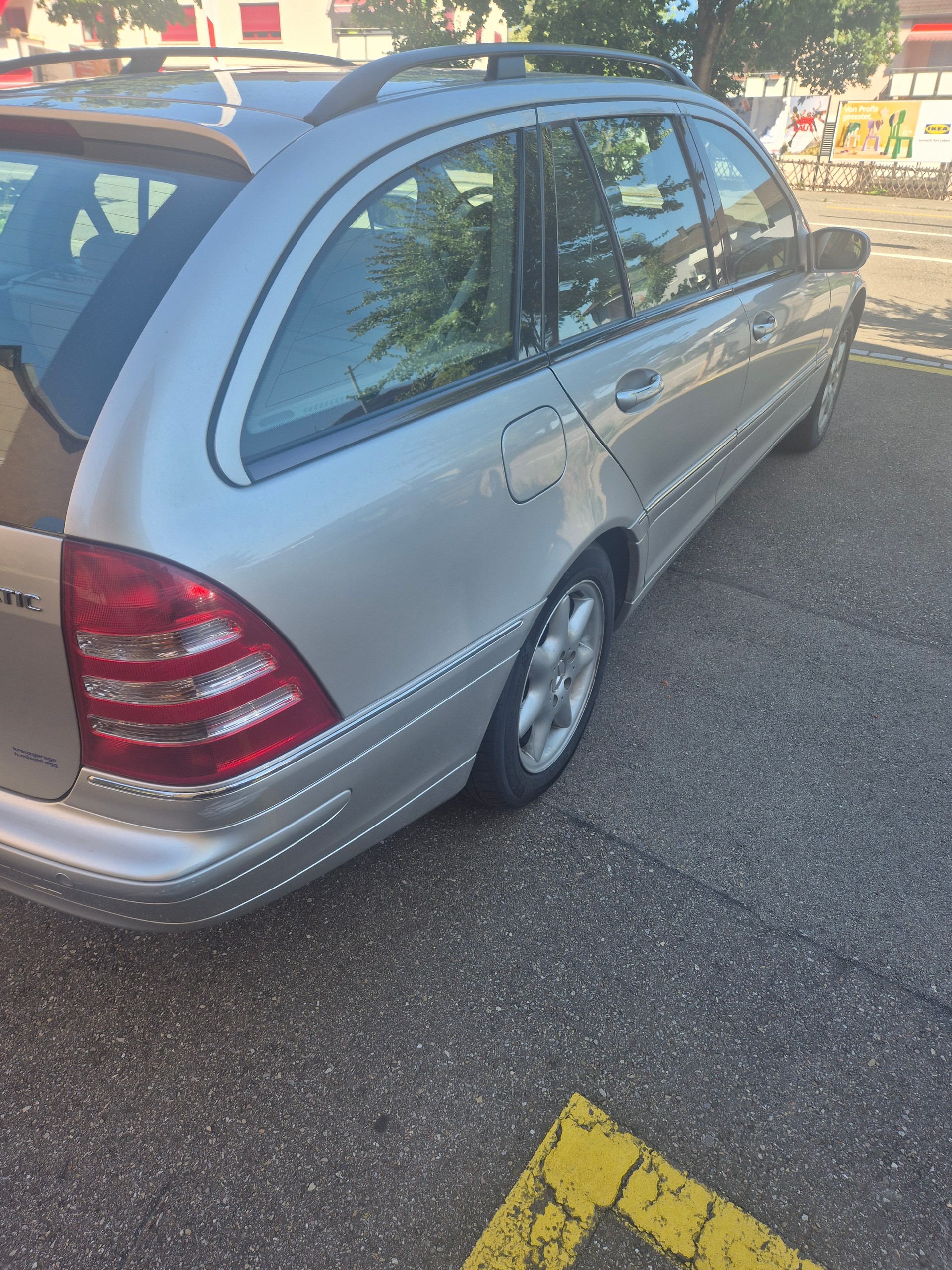 MERCEDES-BENZ C 240 Avantgarde 4Matic Automatic-image-3