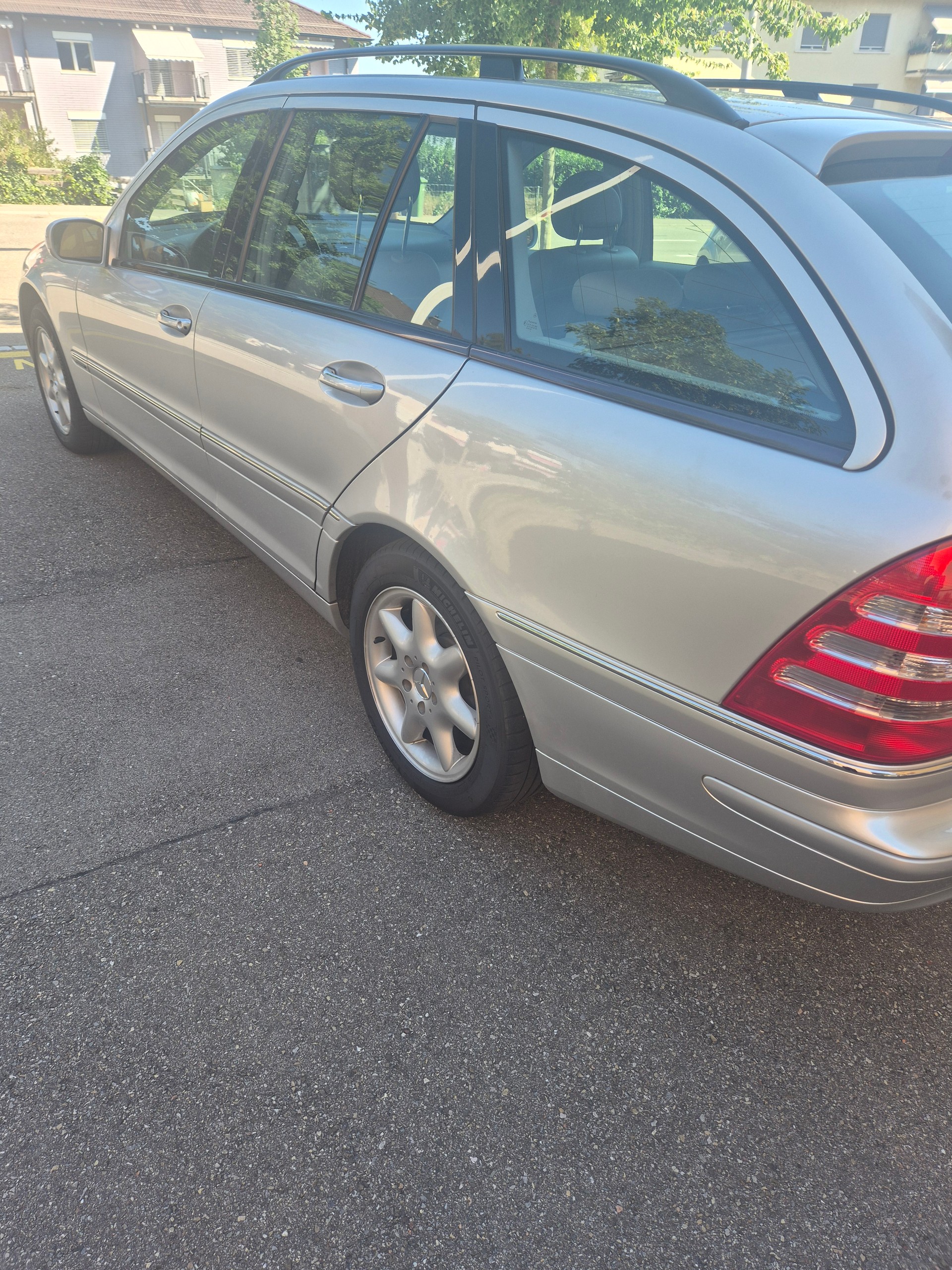 MERCEDES-BENZ C 240 Avantgarde 4Matic Automatic-image-2