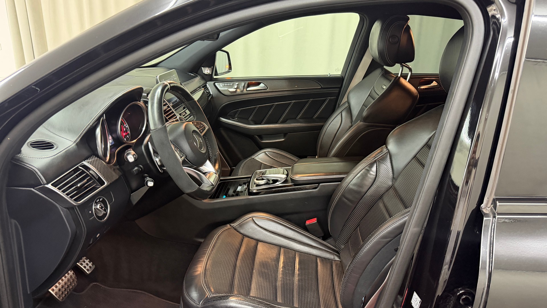 MERCEDES-BENZ GLE Coupé 63 S AMG 4Matic Speedshift-image-6