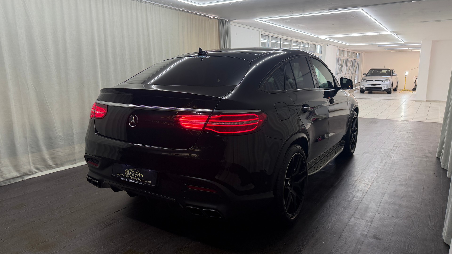MERCEDES-BENZ GLE Coupé 63 S AMG 4Matic Speedshift-image-3