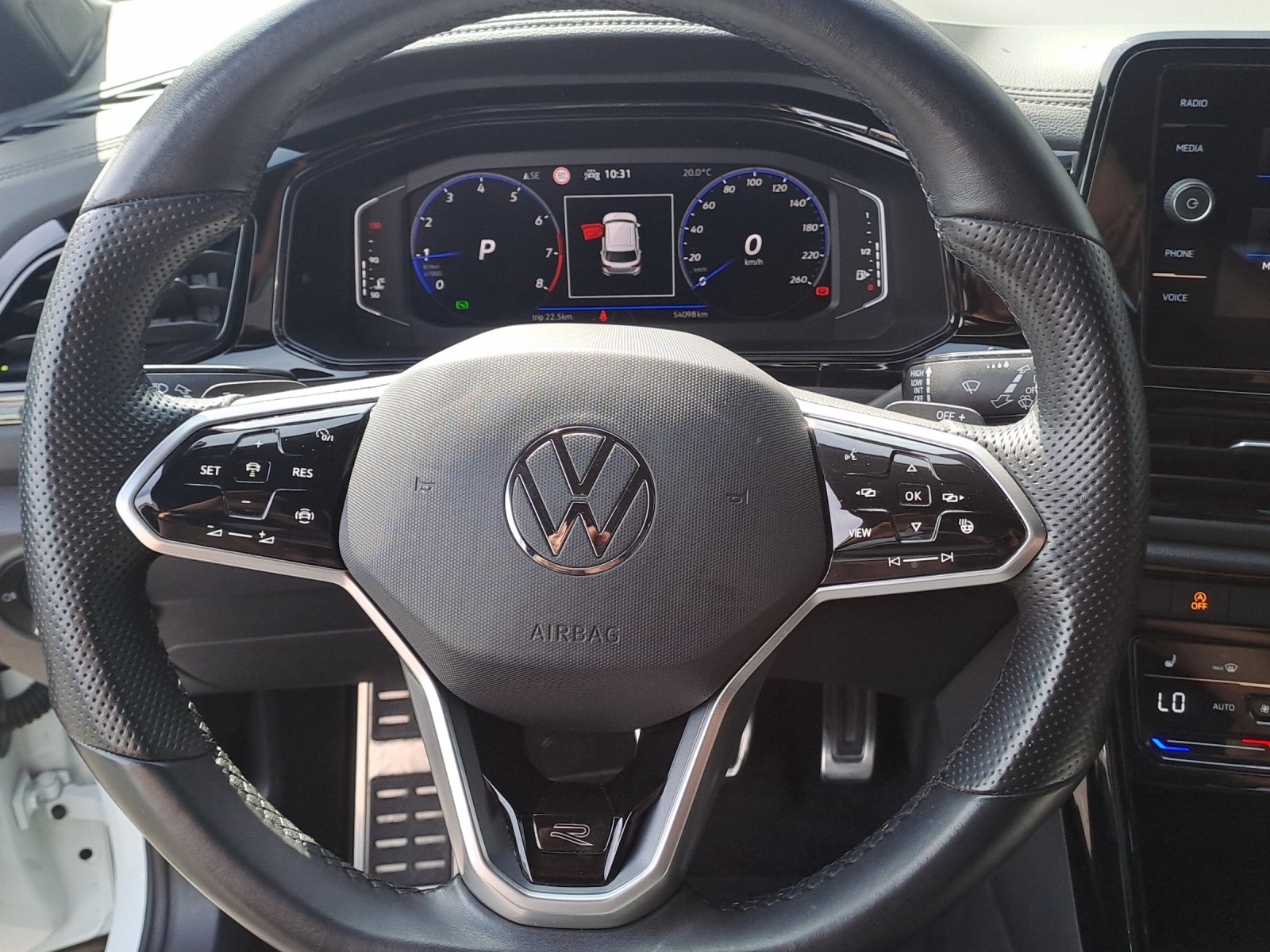 VW T-Roc 1.5 TSI EVO R-Line DSG-image-9