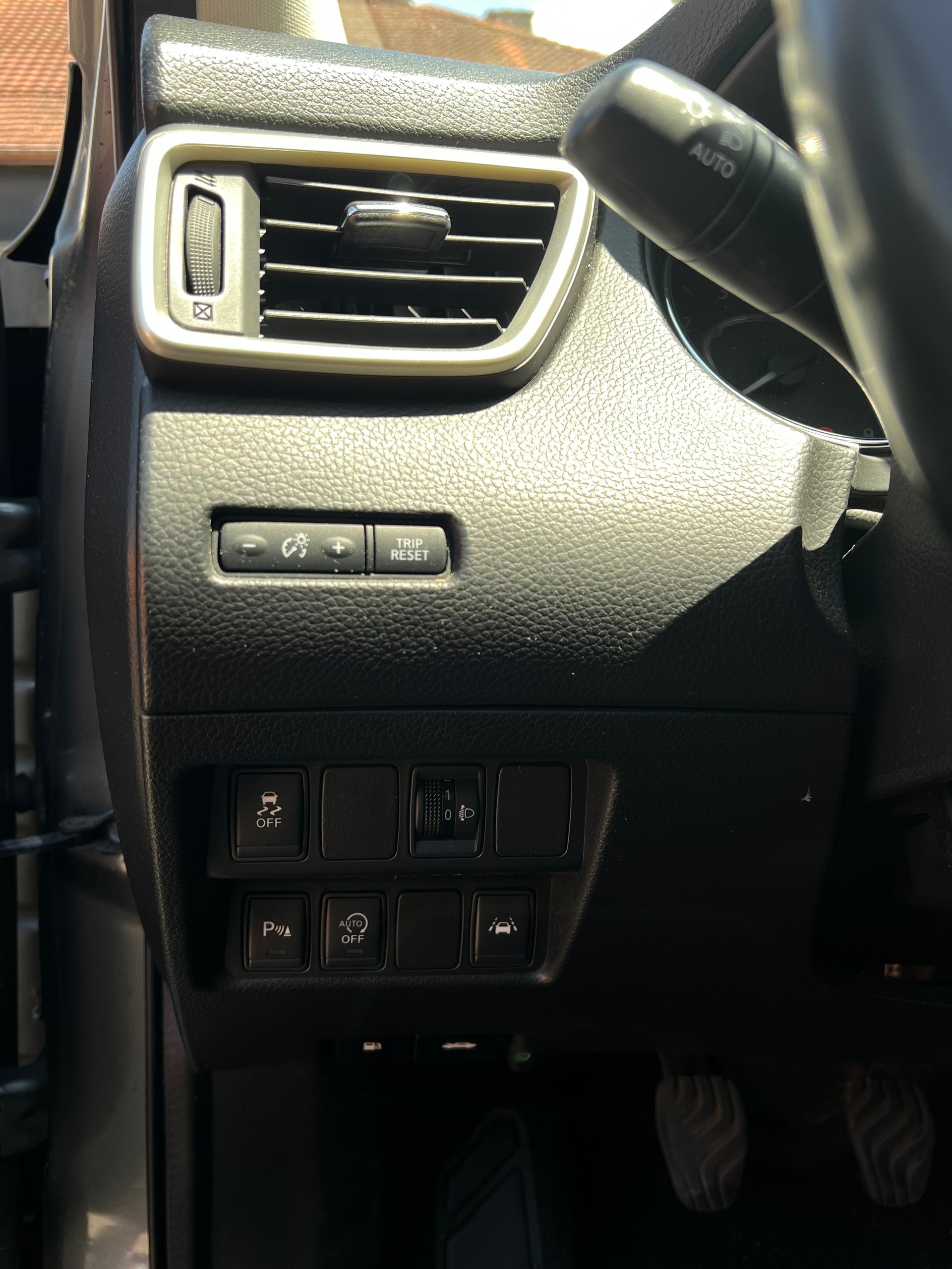 NISSAN Qashqai 1.2 DIG-T 360°-image-9
