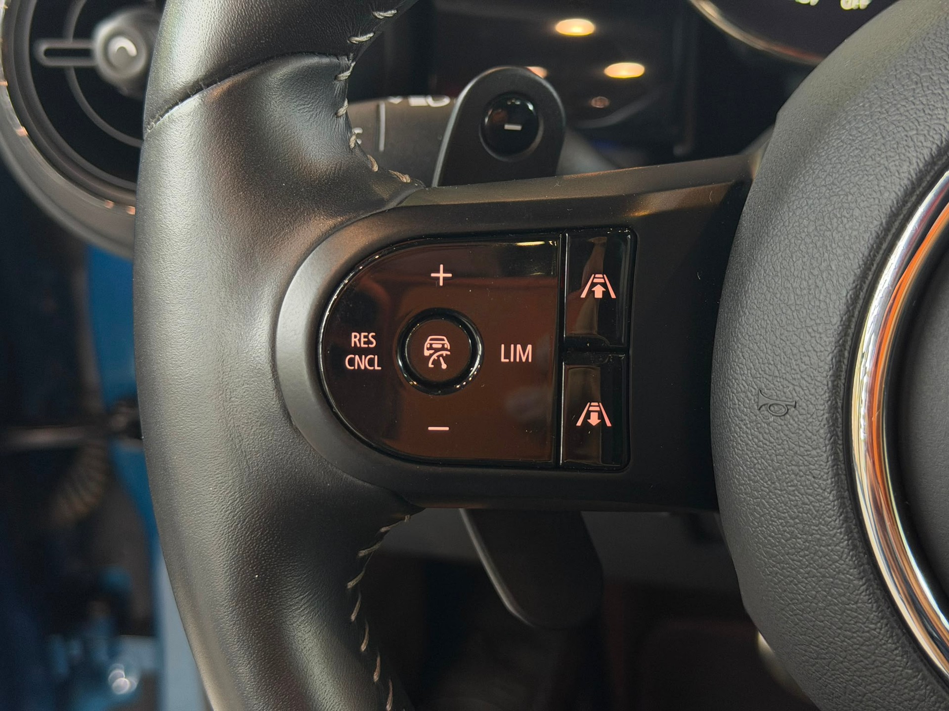 MINI Cooper John Cooper Works Steptronic-image-20