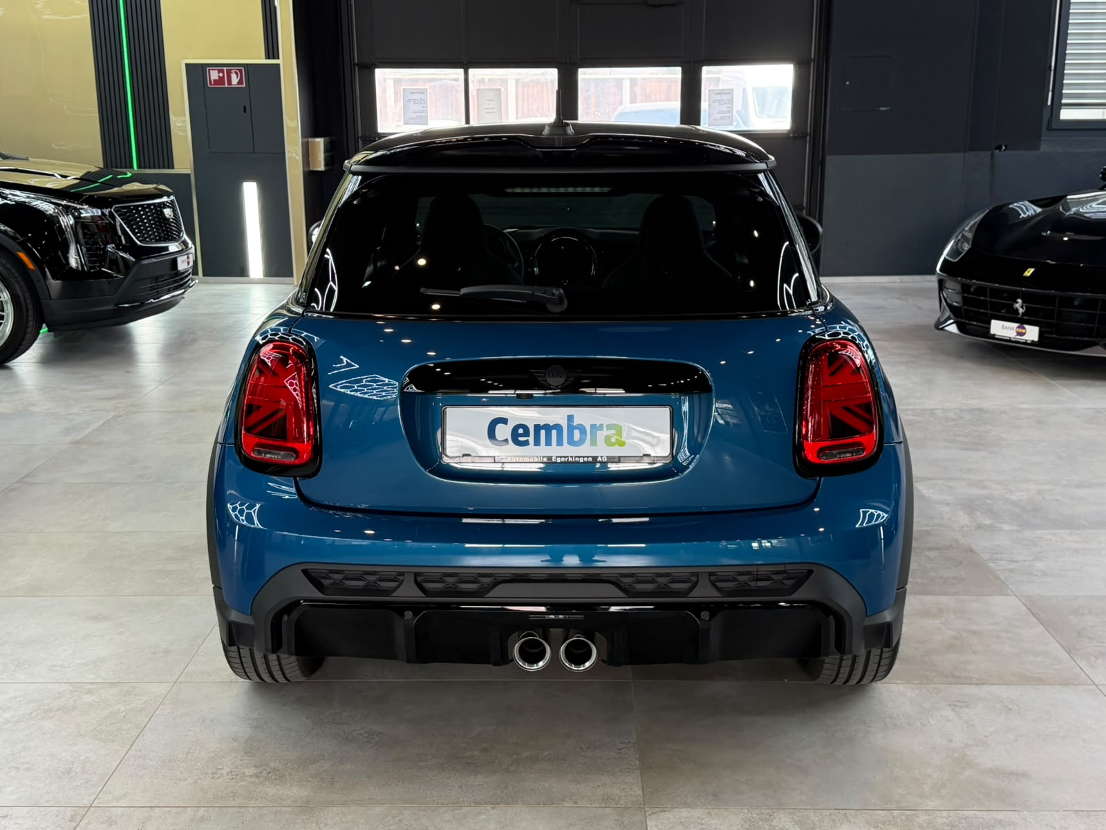 MINI Cooper John Cooper Works Steptronic-image-5