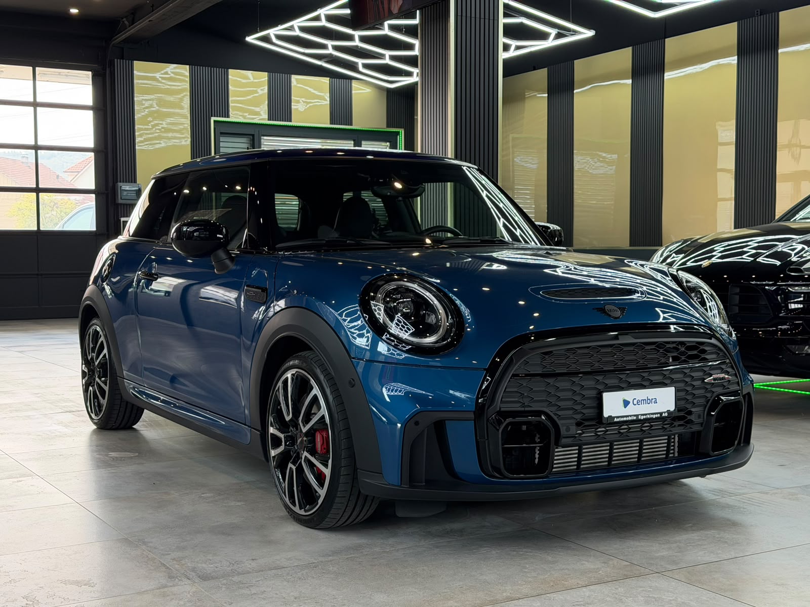 MINI Cooper John Cooper Works Steptronic-image-2