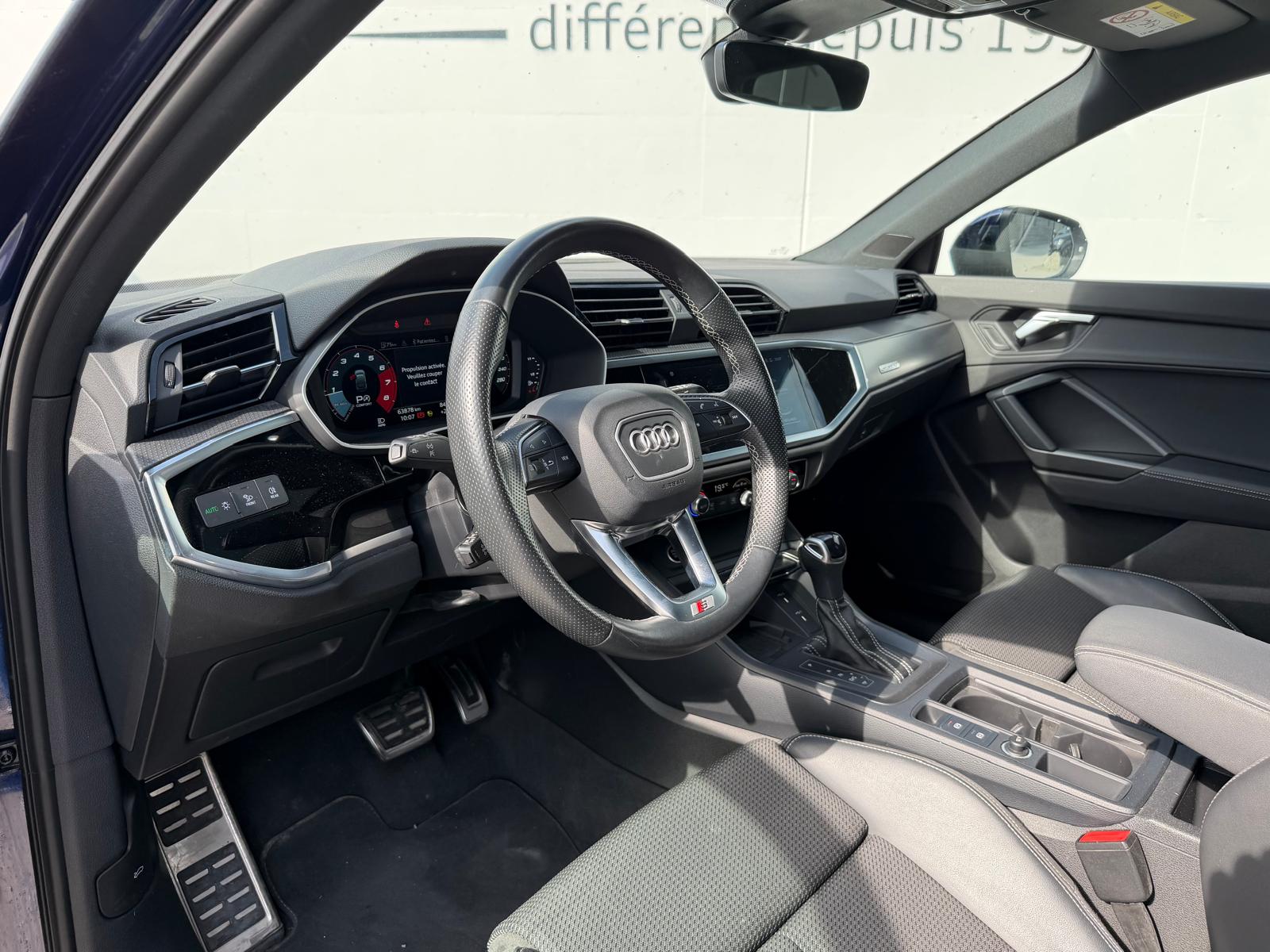 AUDI Q3 Sportback 40 TFSI S line quattro S-tronic-image-11