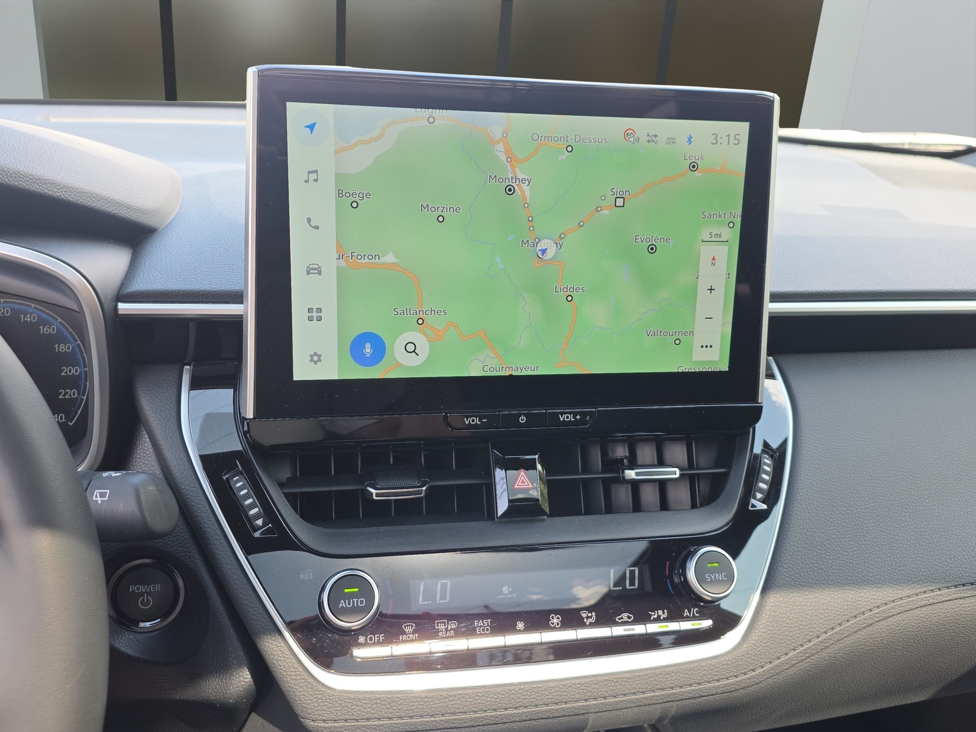 TOYOTA Corolla Cross 2.0 HSD Premium AWD-i-image-11