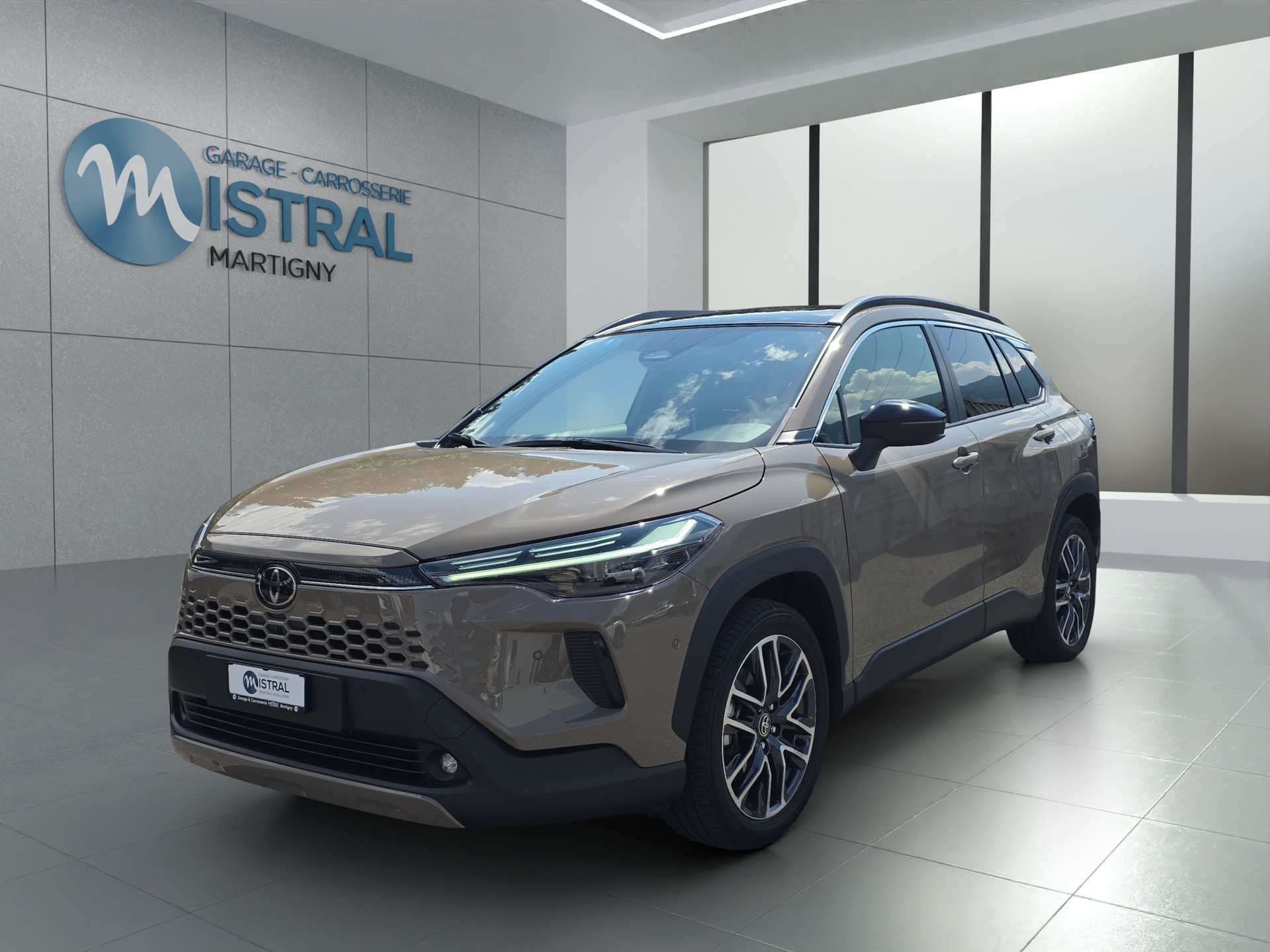 TOYOTA Corolla Cross 2.0 HSD Premium AWD-i-image-0