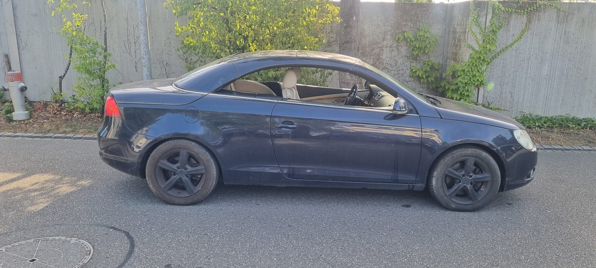 VW Eos 2.0 FSI Turbo-showroom-element-1