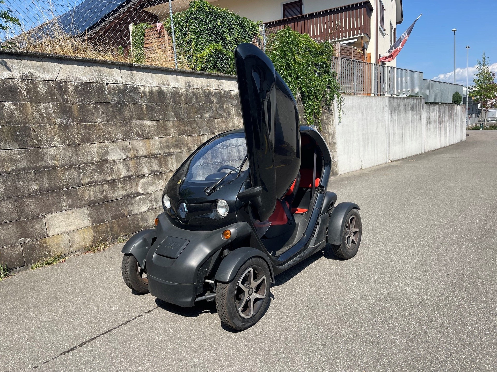RENAULT Twizy Z.E. Color-image-0