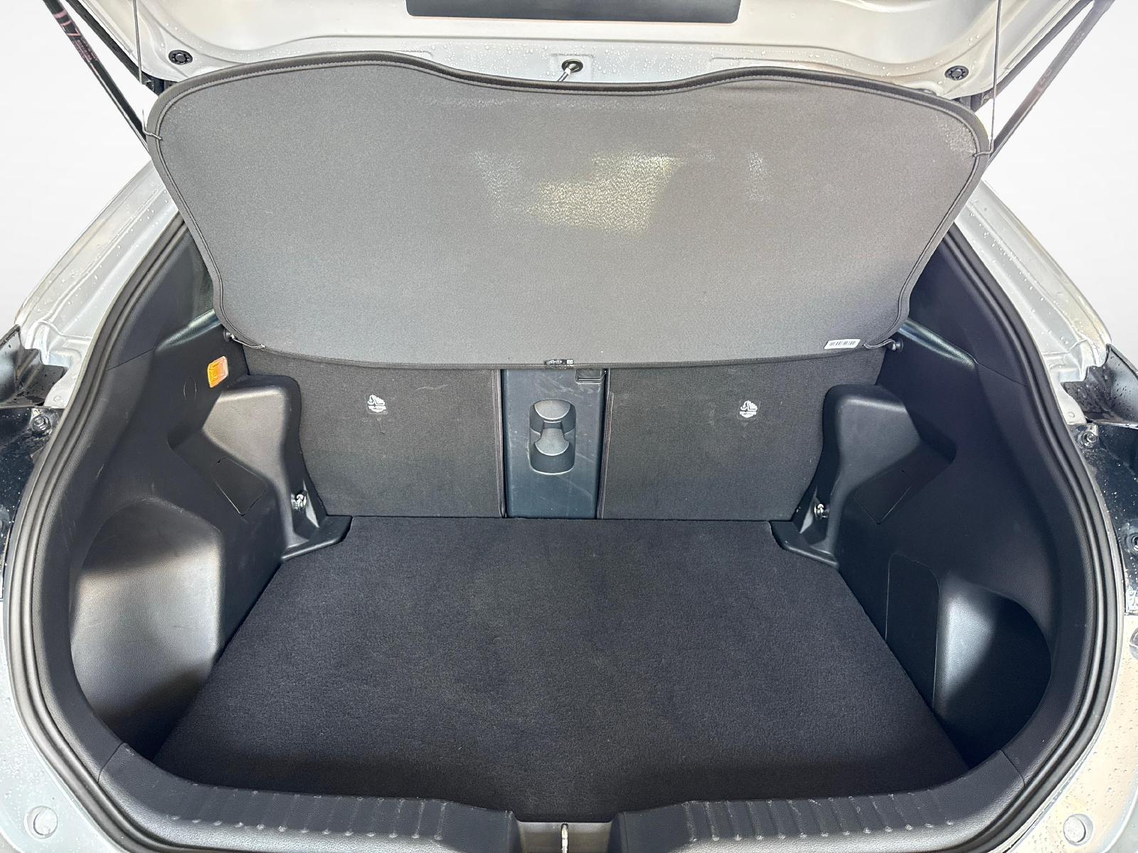 TOYOTA Yaris Cross 1.5 VVT-i HSD Trend AWD-i-image-11