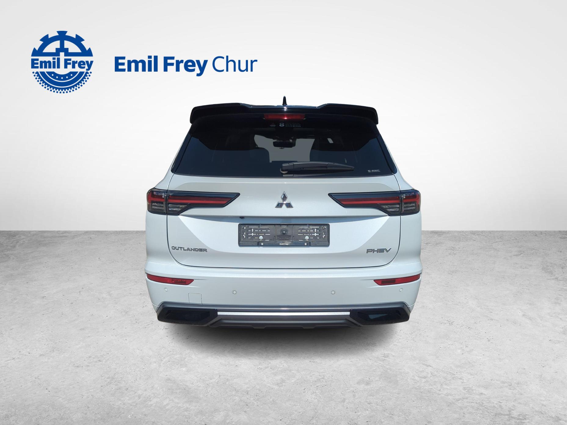 MITSUBISHI Outlander 2.4 PHEV Instyle Blackline 4x4-image-2