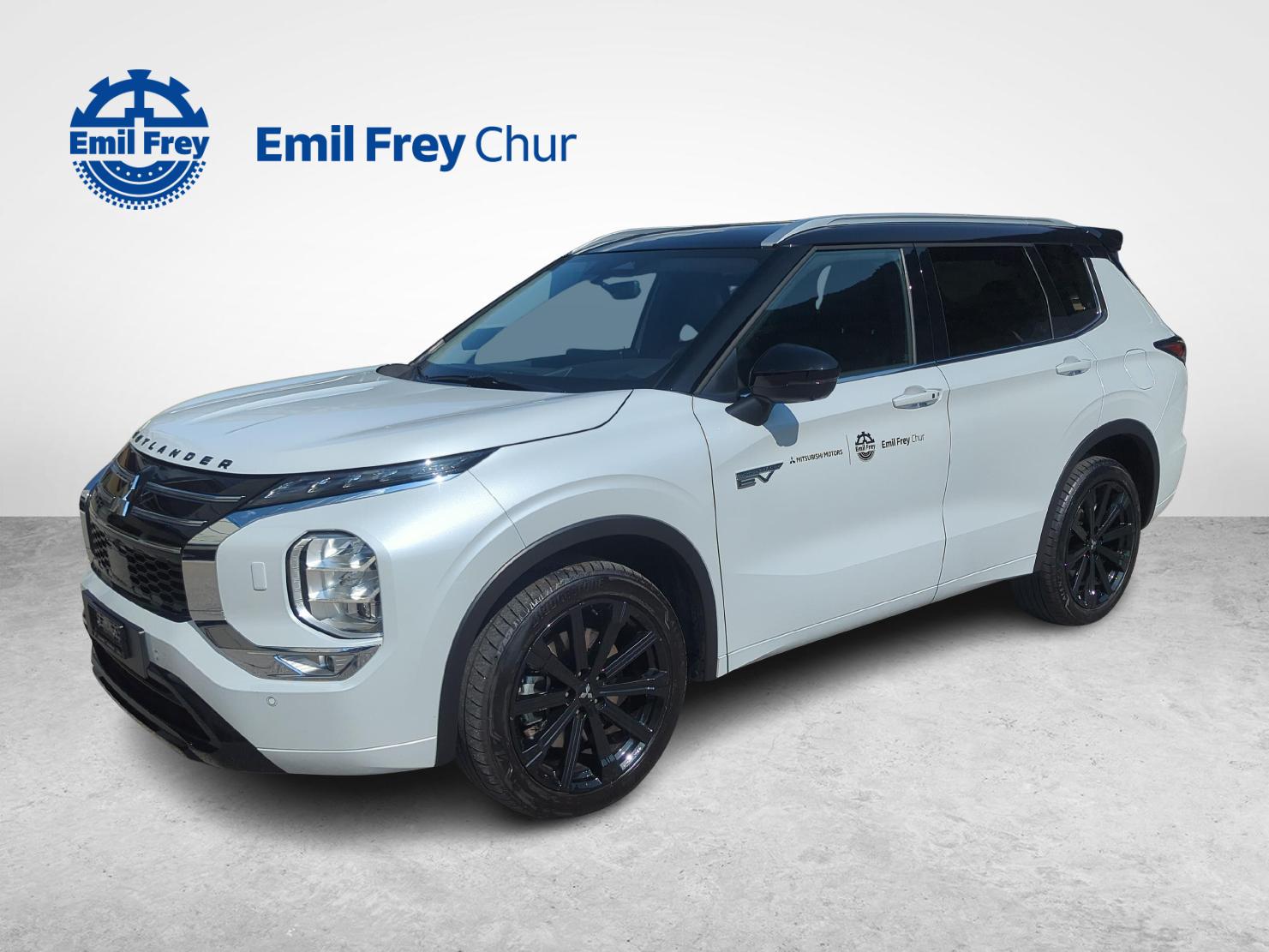 MITSUBISHI Outlander 2.4 PHEV Instyle Blackline 4x4-image-0