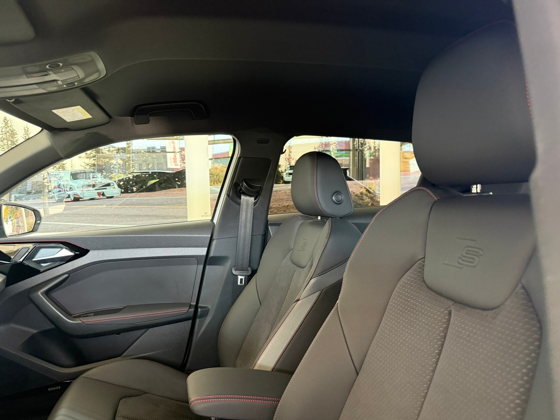 AUDI A1 Sportback 40 TFSI S Line S-tronic, gletscherweiss met.-image-12