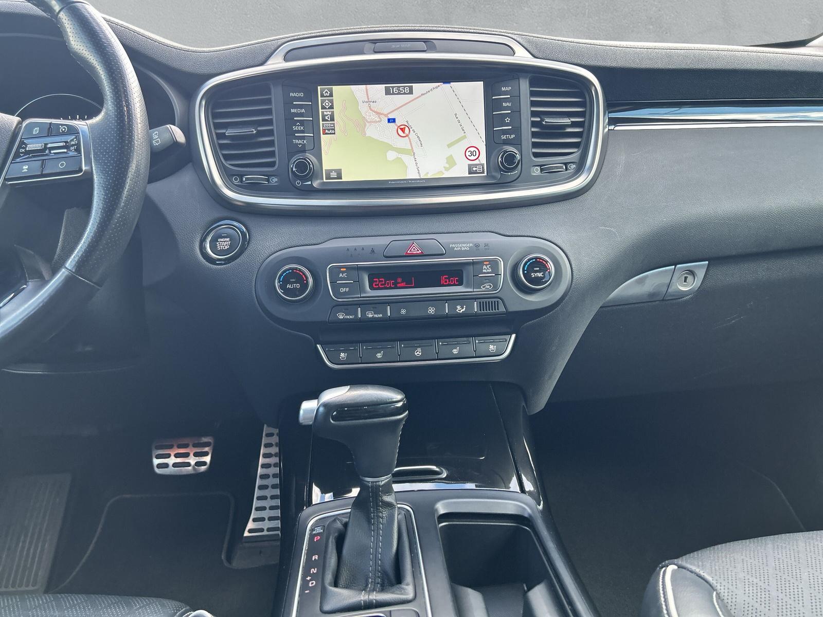 KIA Sorento 2.2 CRDi Style 7 Places (CH) AHK-image-17