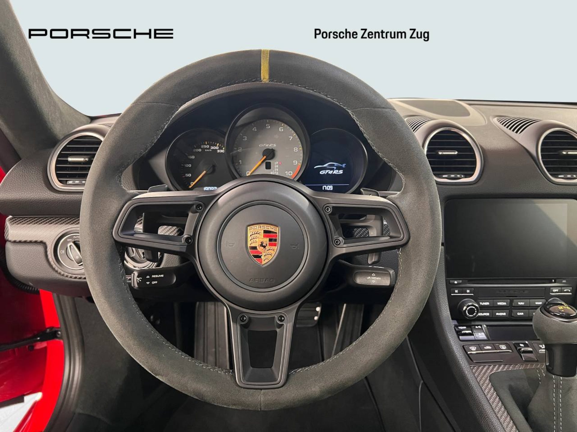 PORSCHE 718 Cayman GT4 RS-image-15
