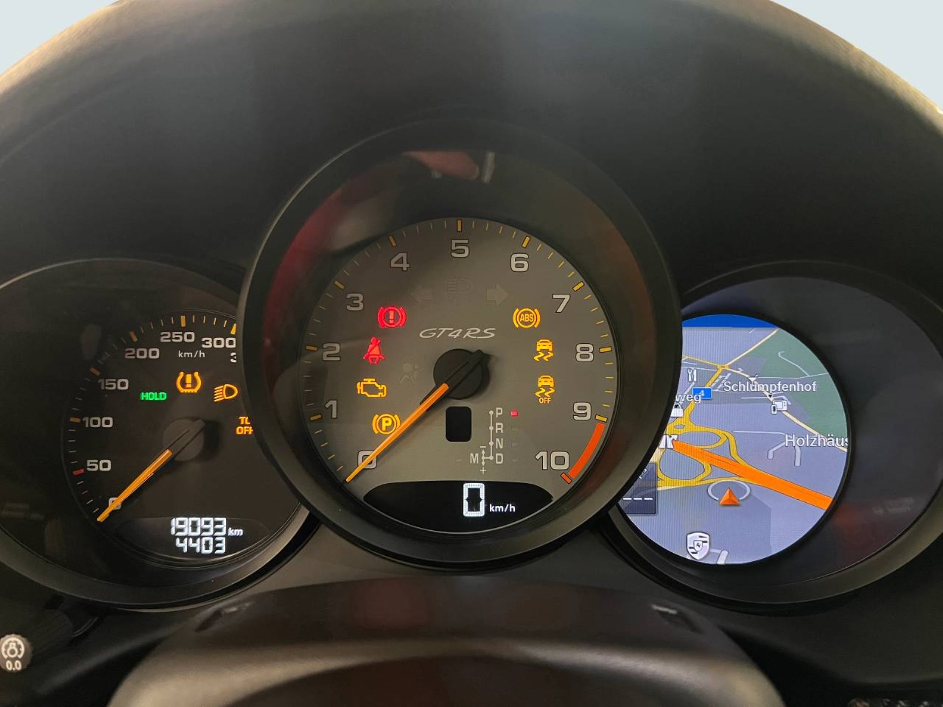 PORSCHE 718 Cayman GT4 RS-image-24