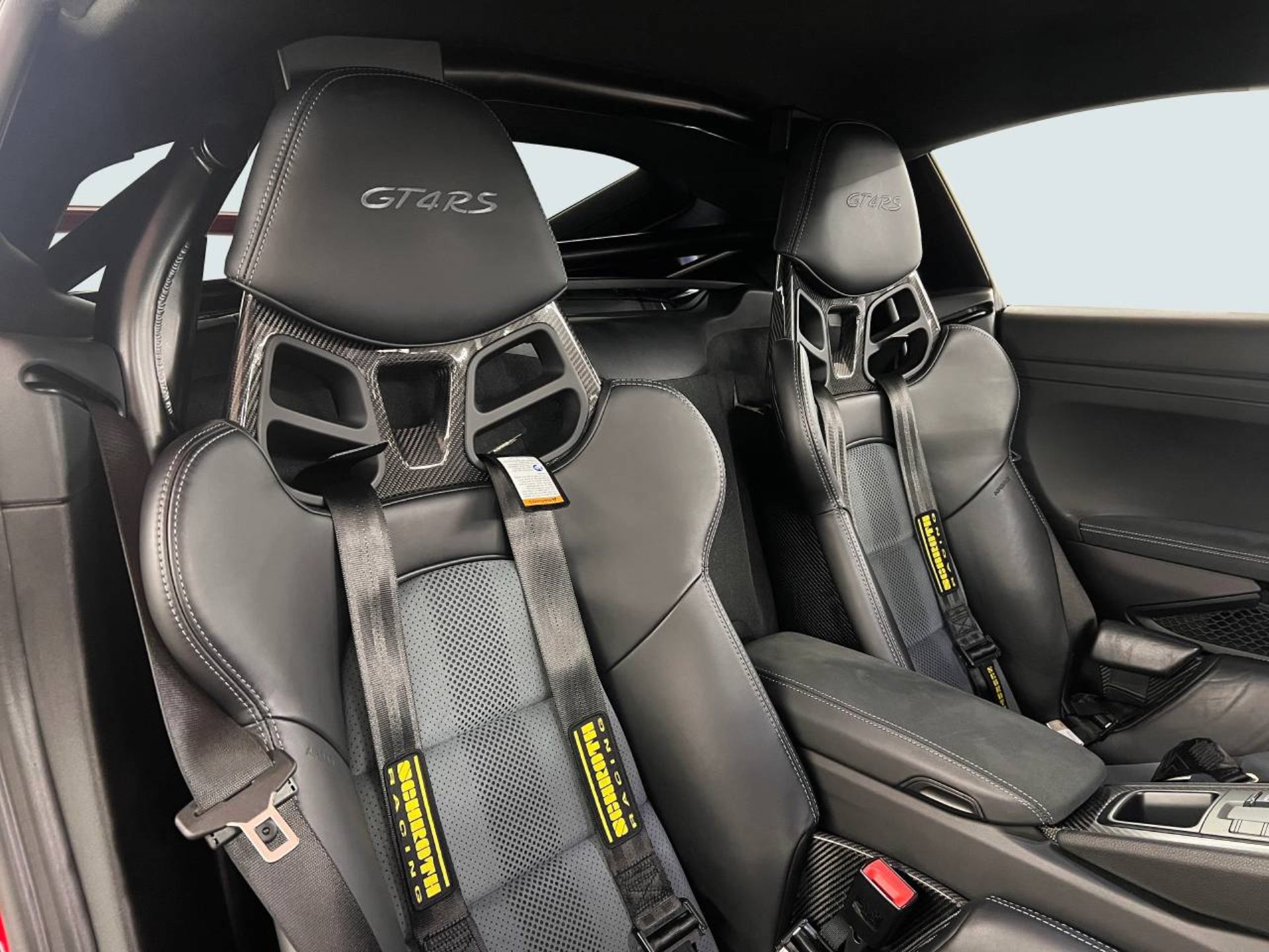 PORSCHE 718 Cayman GT4 RS-image-19