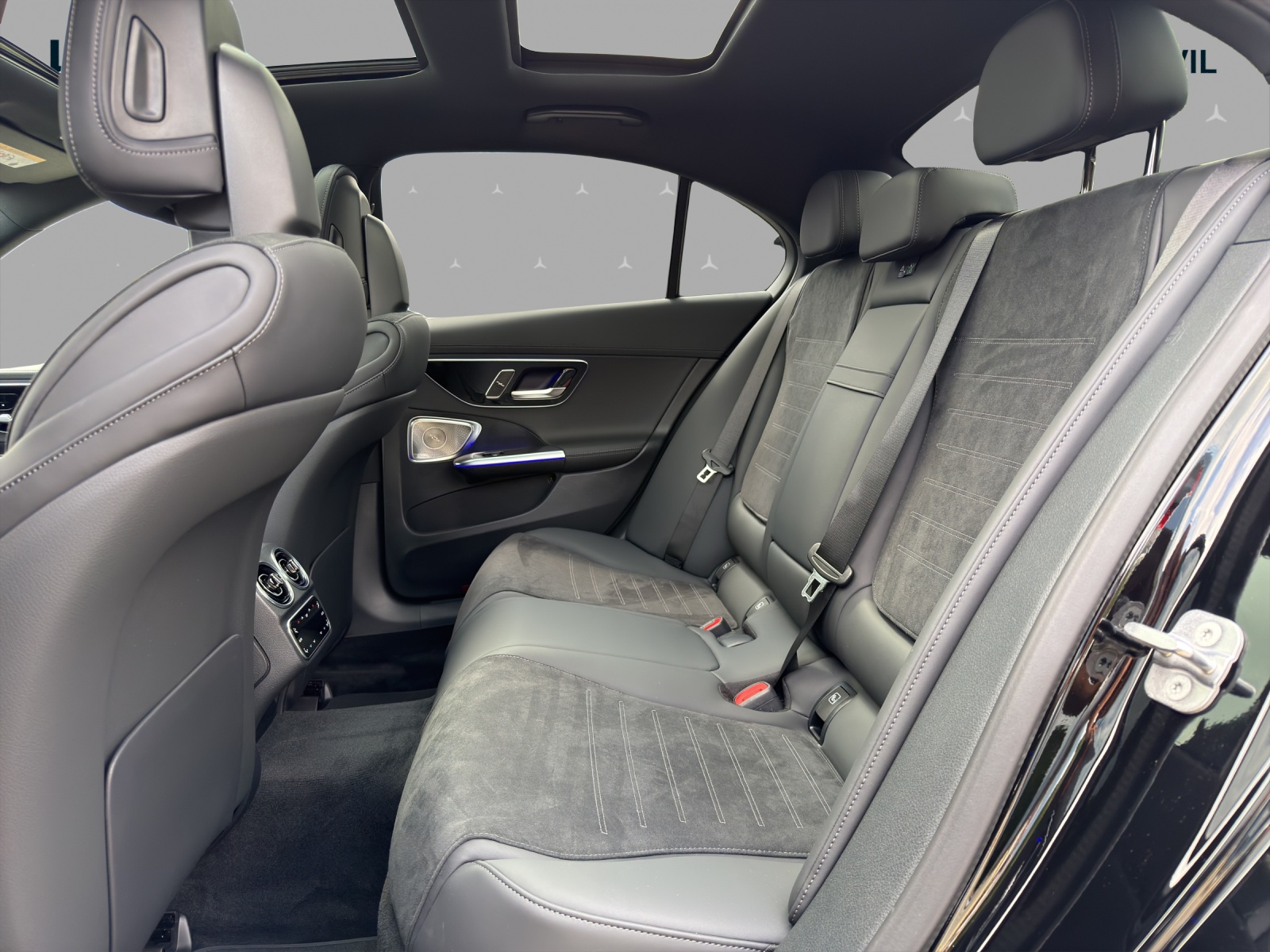 MERCEDES-BENZ C 220 d 4 Matic Swiss Star-image-12