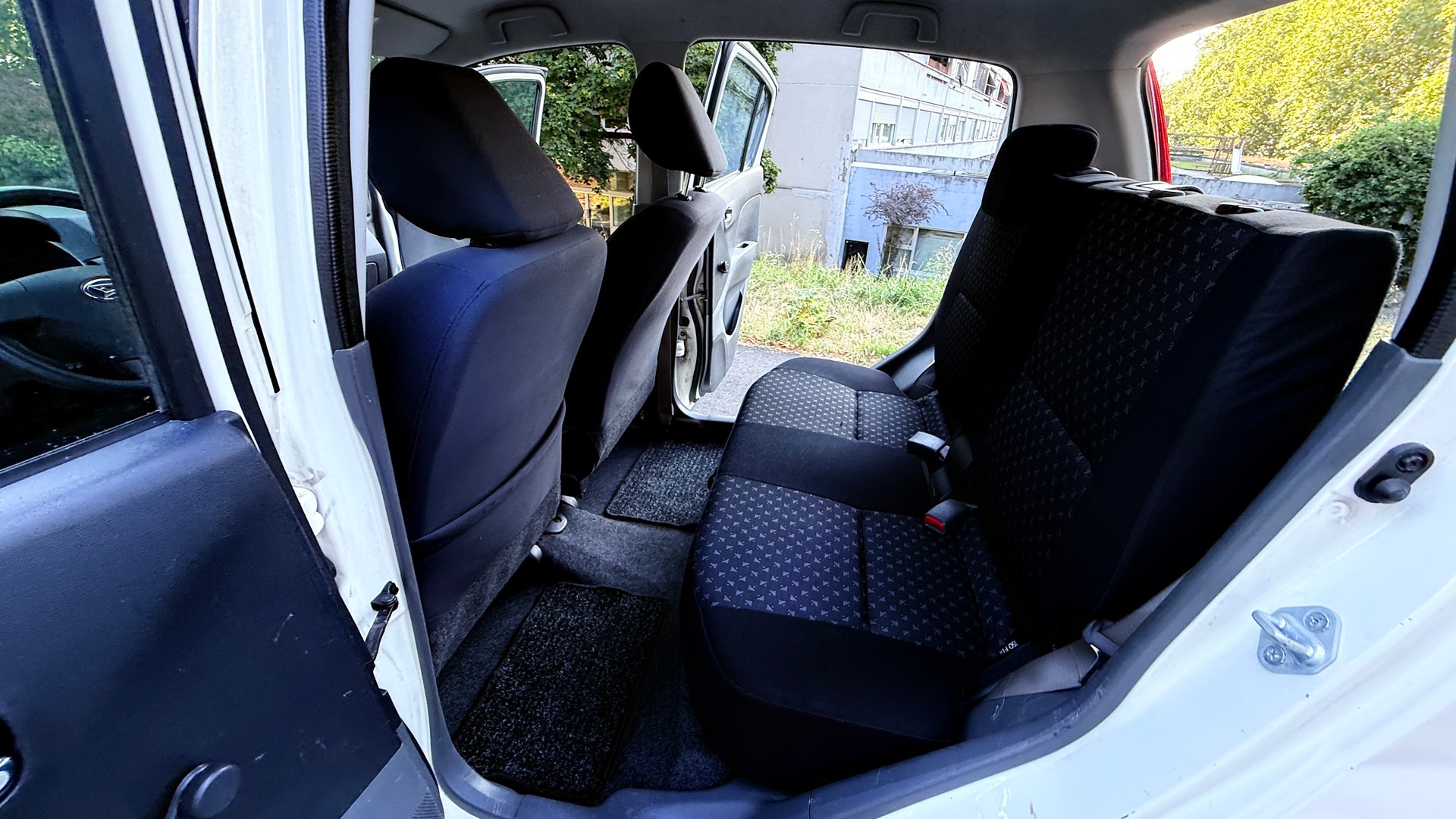 DAIHATSU Cuore 1.0-image-10