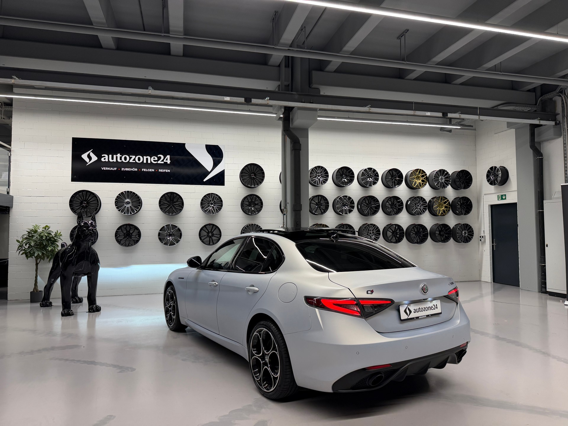 ALFA ROMEO Giulia 2.0 Q4 Competizione *CH-Auto*-image-10