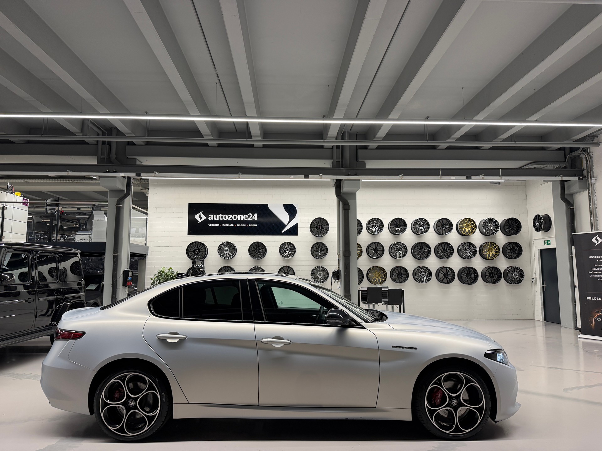 ALFA ROMEO Giulia 2.0 Q4 Competizione *CH-Auto*-image-3