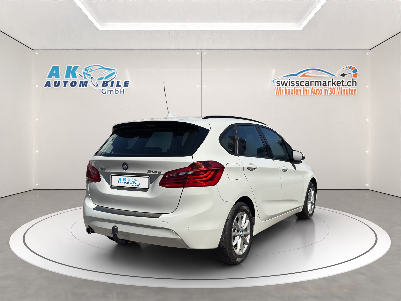 BMW 218d xDrive Active Tourer Steptronic-image-5
