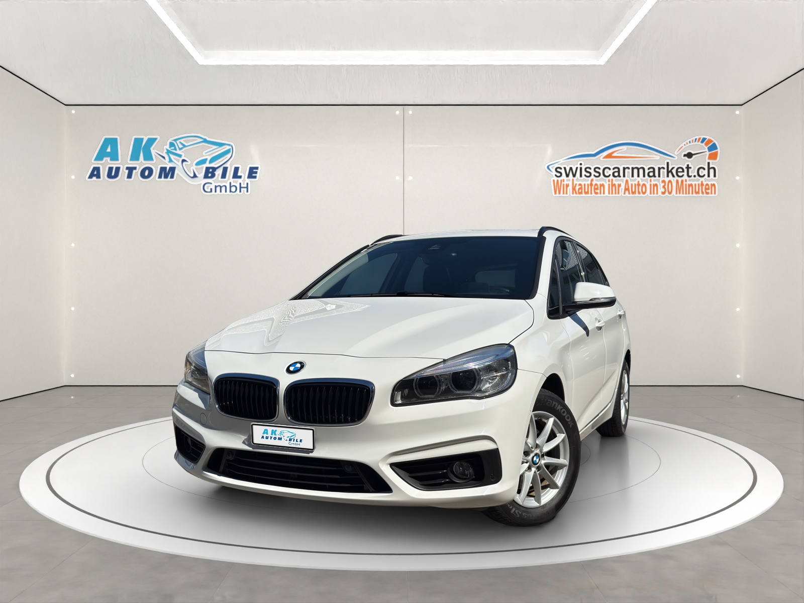 BMW 218d xDrive Active Tourer Steptronic-image-0