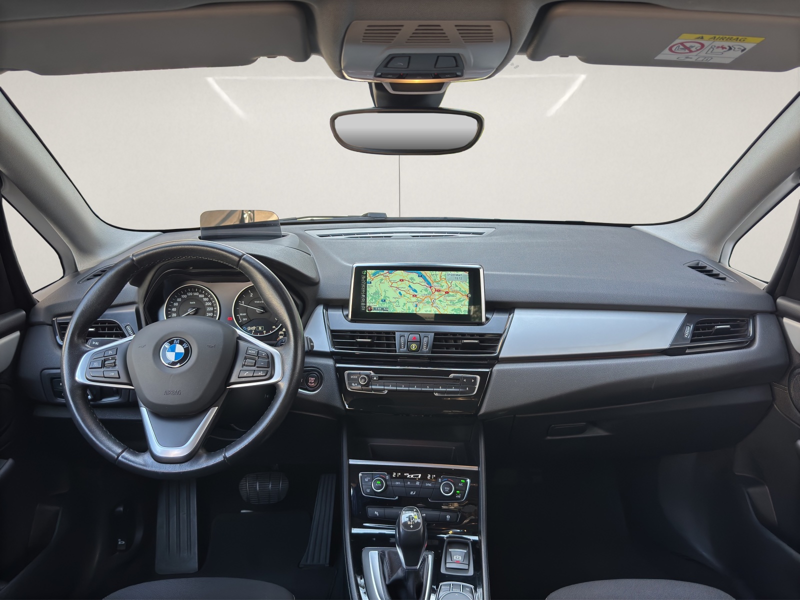 BMW 218d xDrive Active Tourer Steptronic-image-9