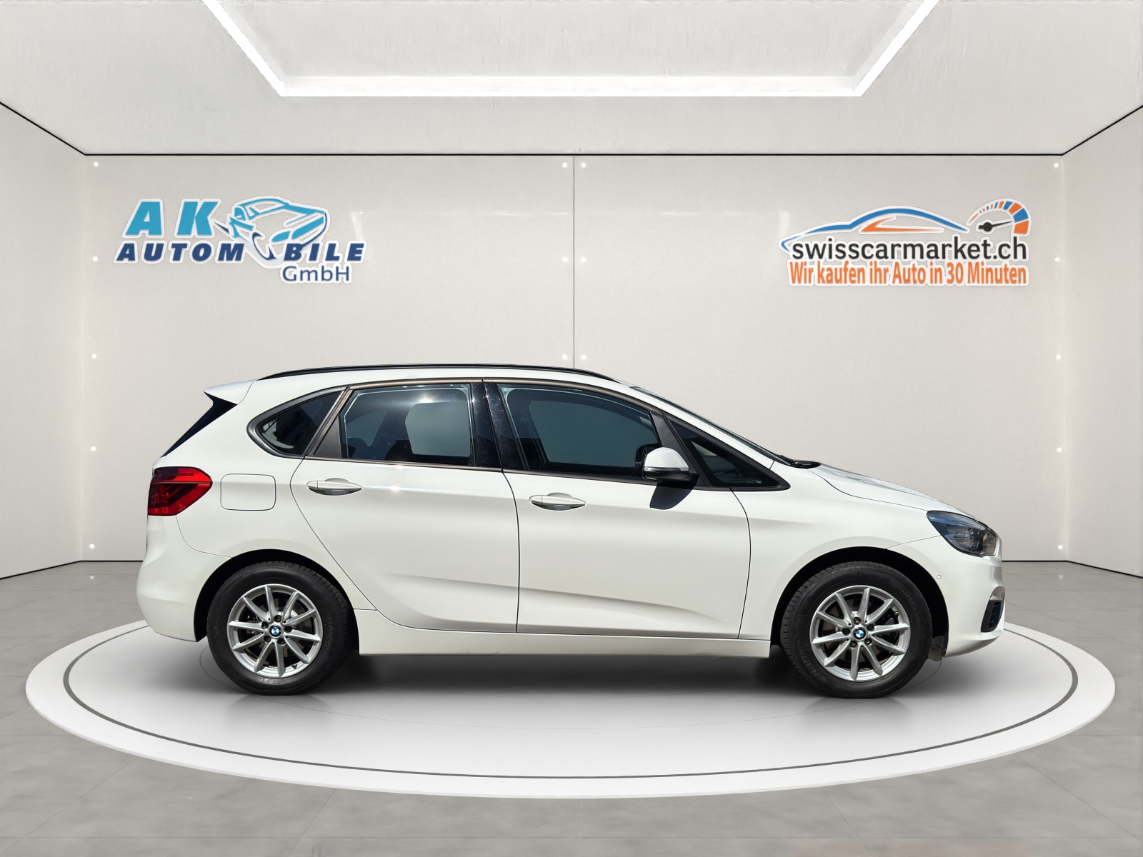 BMW 218d xDrive Active Tourer Steptronic-image-4